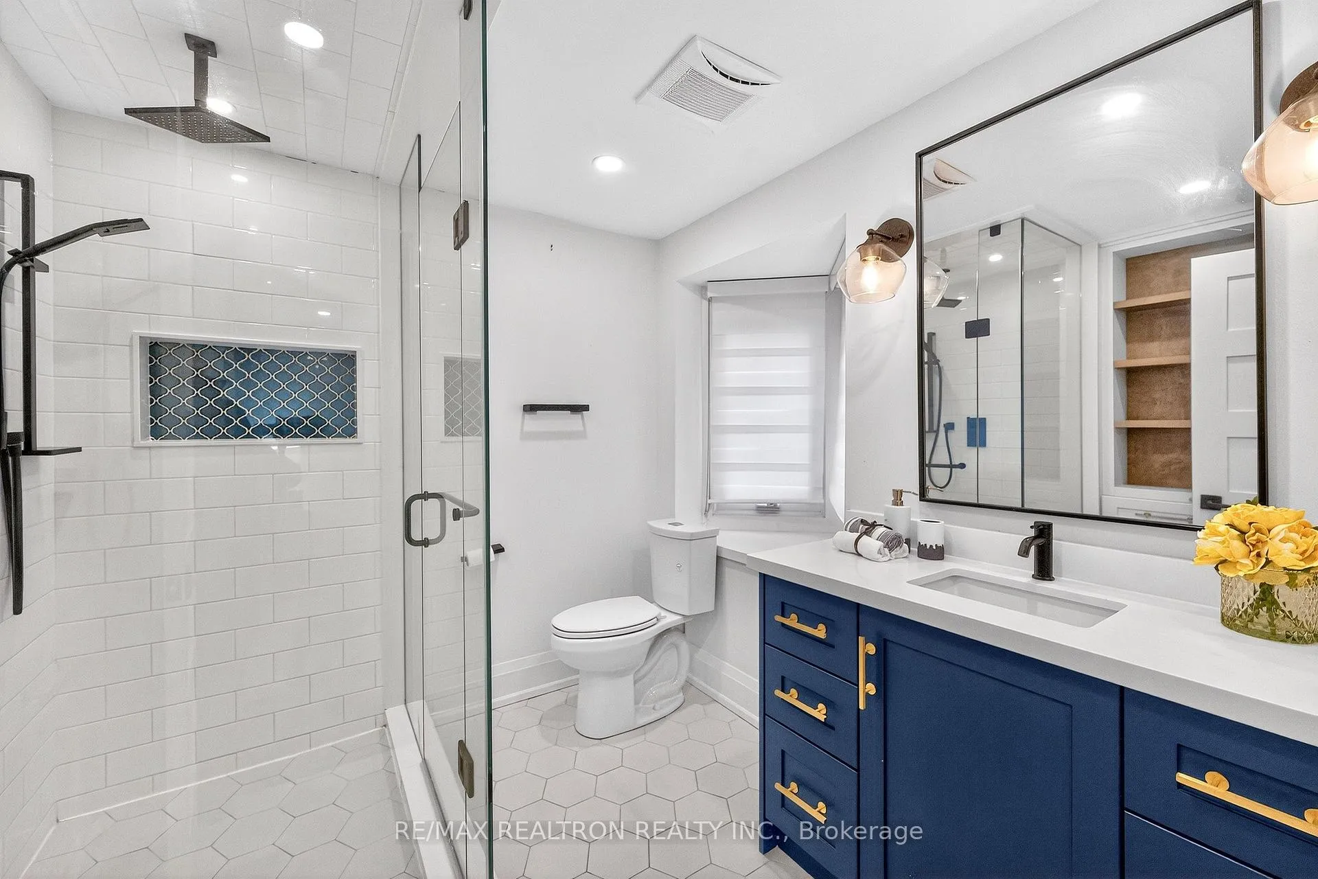 Photo 7 of 46 Juniper Crescent, Markham, Unionville — HOMEH
