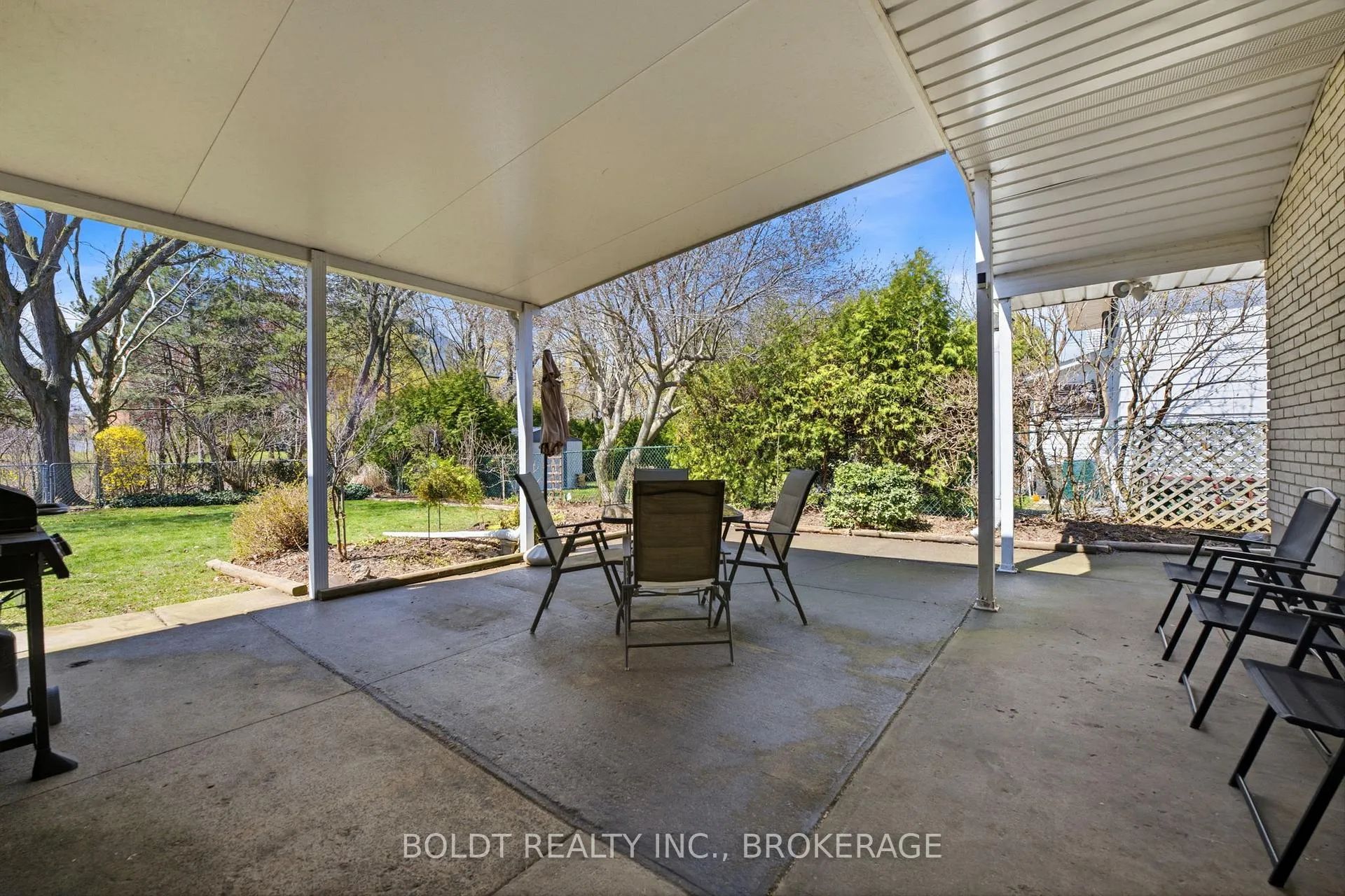 Photo 6 of 95 Prince Charles Drive, St. Catharines, Lakeport — HOMEH