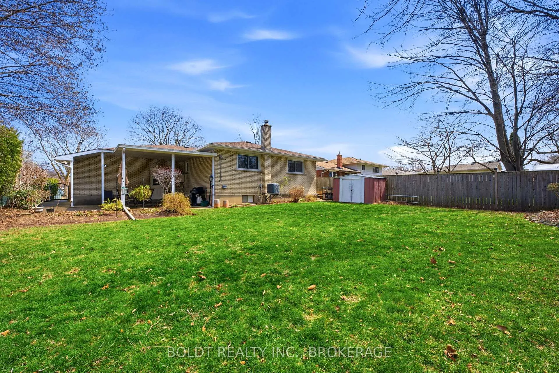 Photo 7 of 95 Prince Charles Drive, St. Catharines, Lakeport — HOMEH