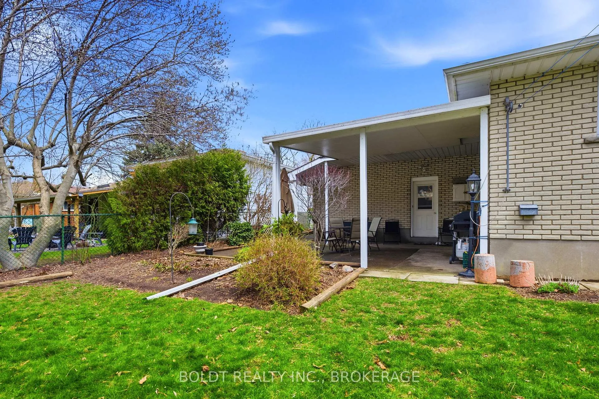 Photo 43 of 95 Prince Charles Drive, St. Catharines, Lakeport — HOMEH