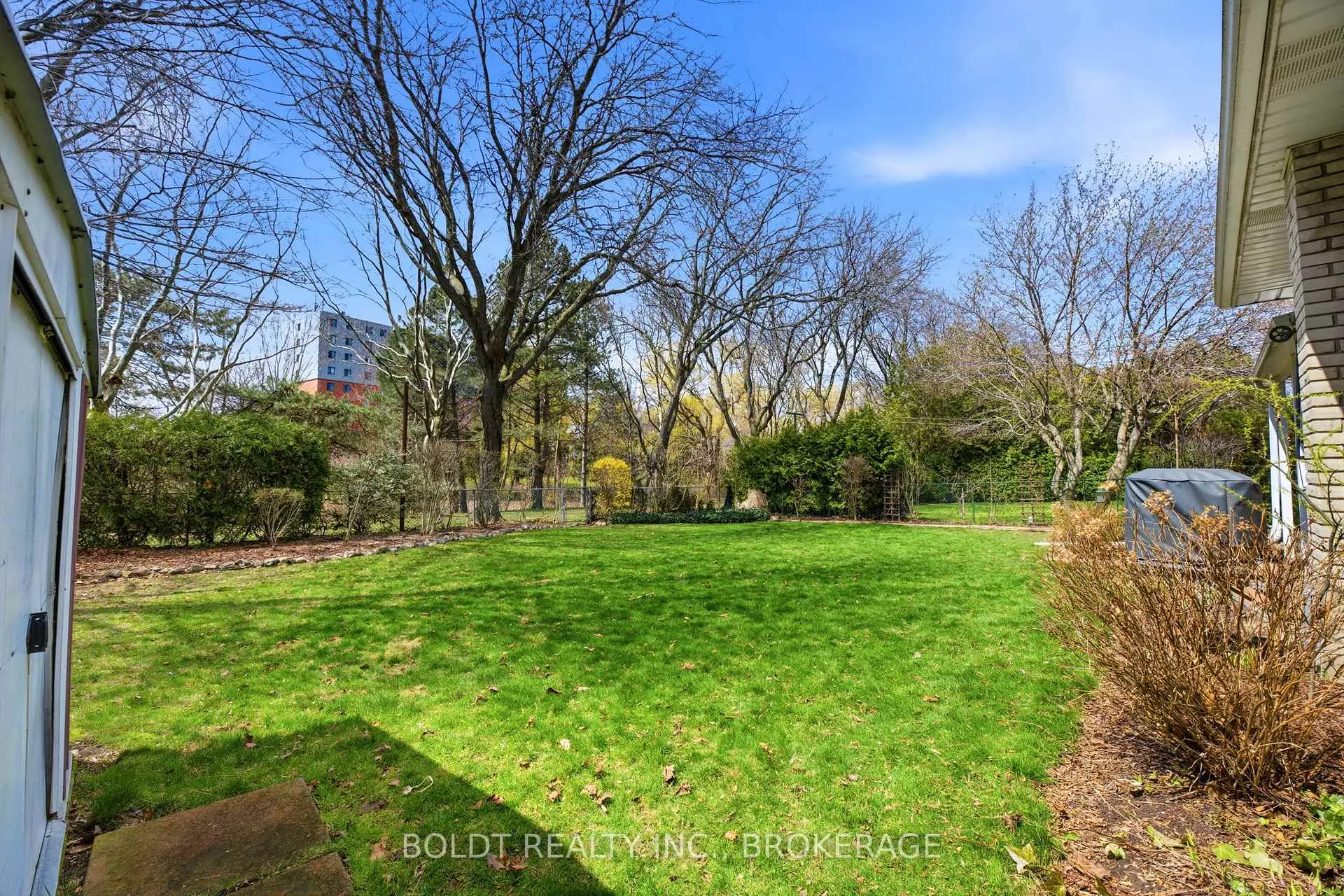 Photo 44 of 95 Prince Charles Drive, St. Catharines, Lakeport — HOMEH