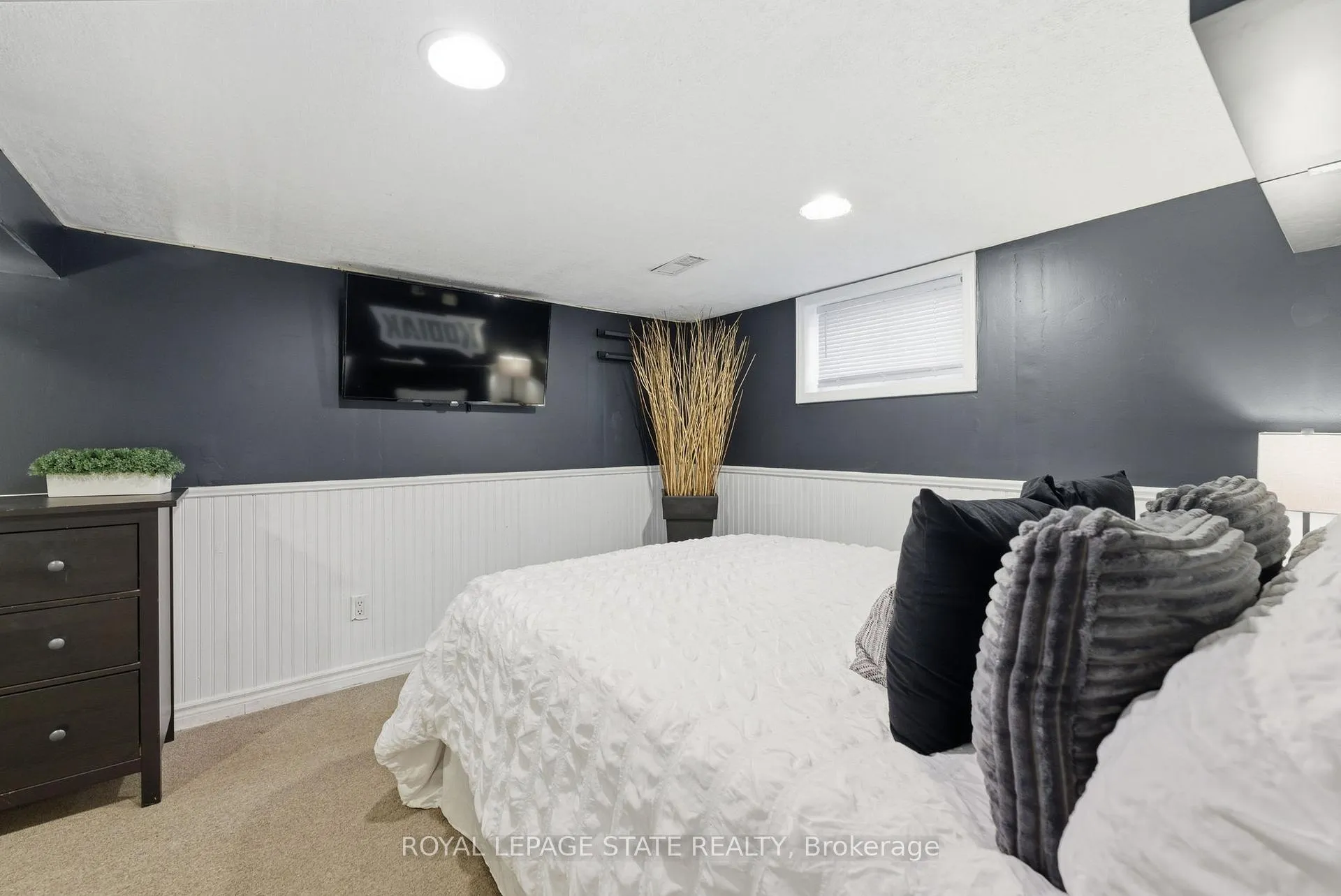 Photo 9 of 171 Glencairn Avenue, Hamilton, Glenview — HOMEH