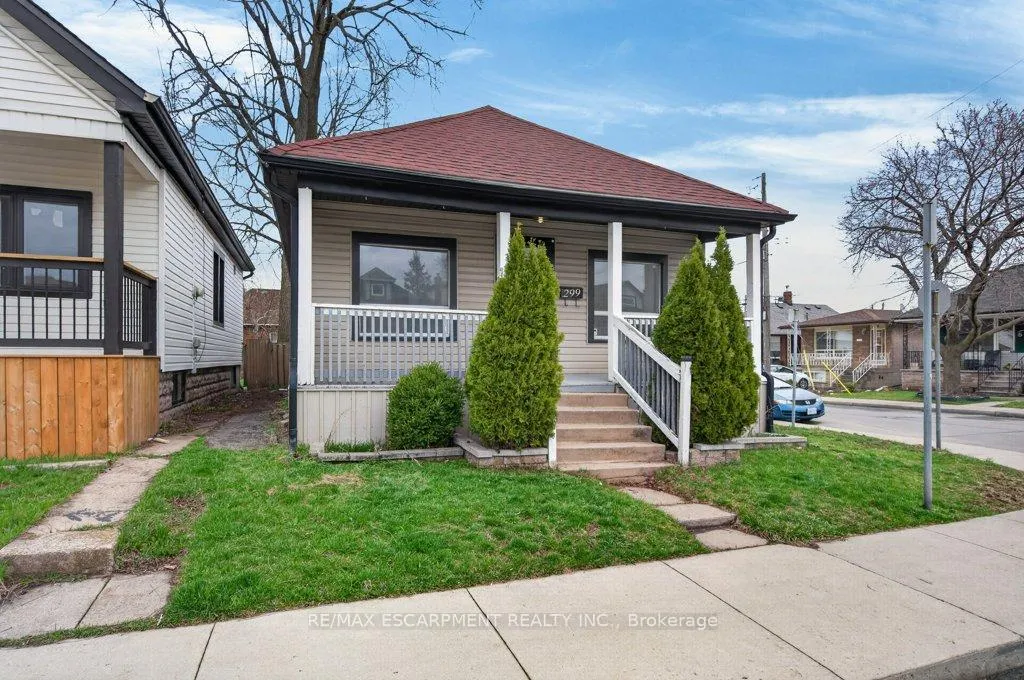 Photo 3 of 299 Britannia Avenue, Hamilton, Homeside — HOMEH