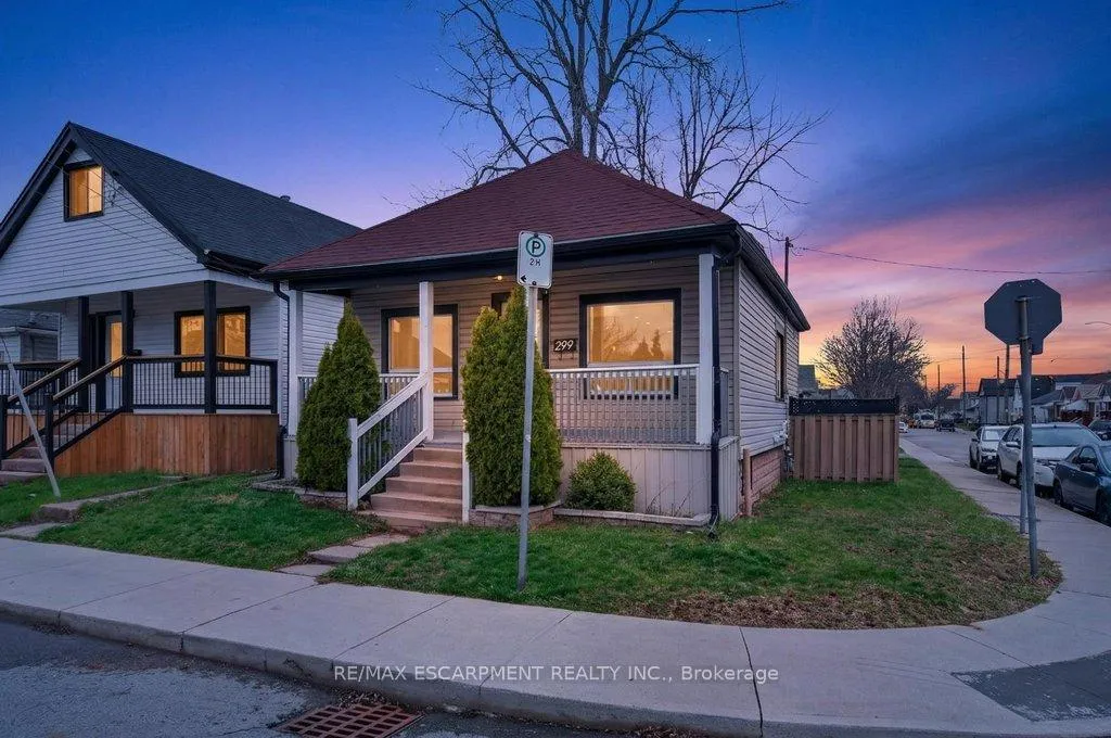 Photo 4 of 299 Britannia Avenue, Hamilton, Homeside — HOMEH