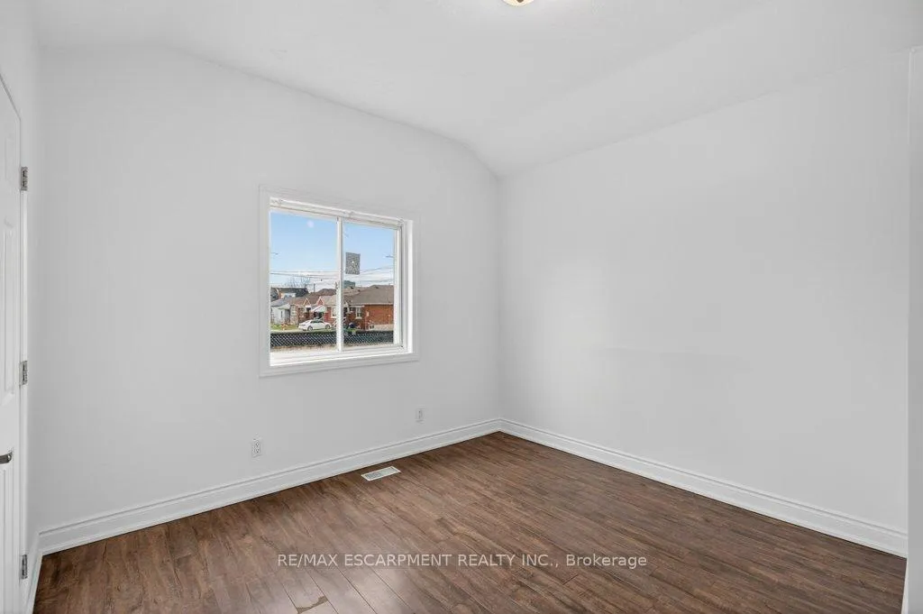 Photo 19 of 299 Britannia Avenue, Hamilton, Homeside — HOMEH