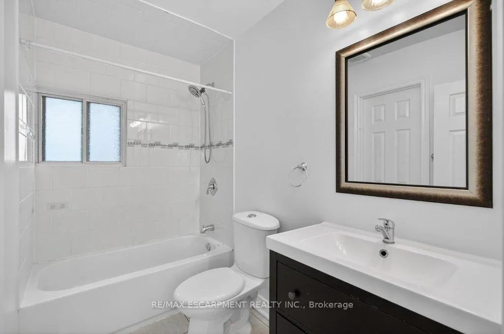 Photo 27 of 299 Britannia Avenue, Hamilton, Homeside — HOMEH
