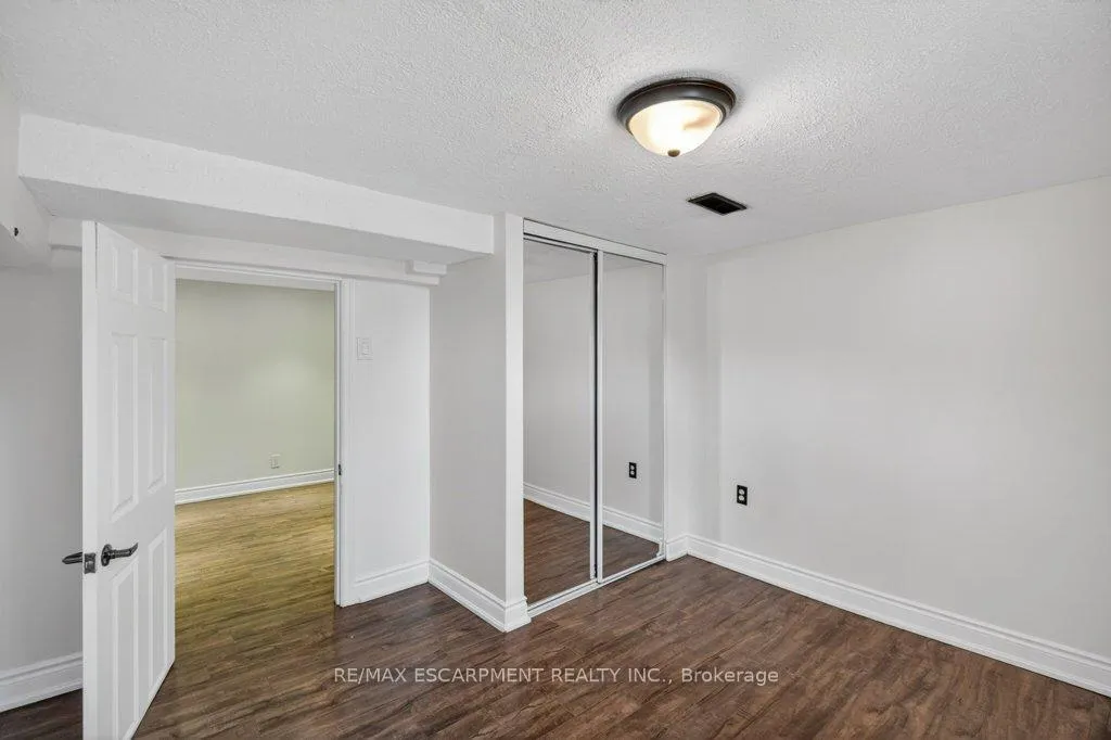 Photo 35 of 299 Britannia Avenue, Hamilton, Homeside — HOMEH