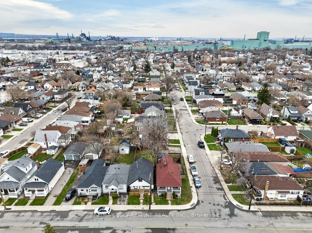 Photo 48 of 299 Britannia Avenue, Hamilton, Homeside — HOMEH