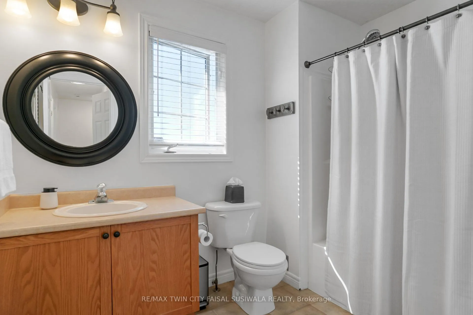 Photo 31 of 184 Sofron Drive, Cambridge — HOMEH