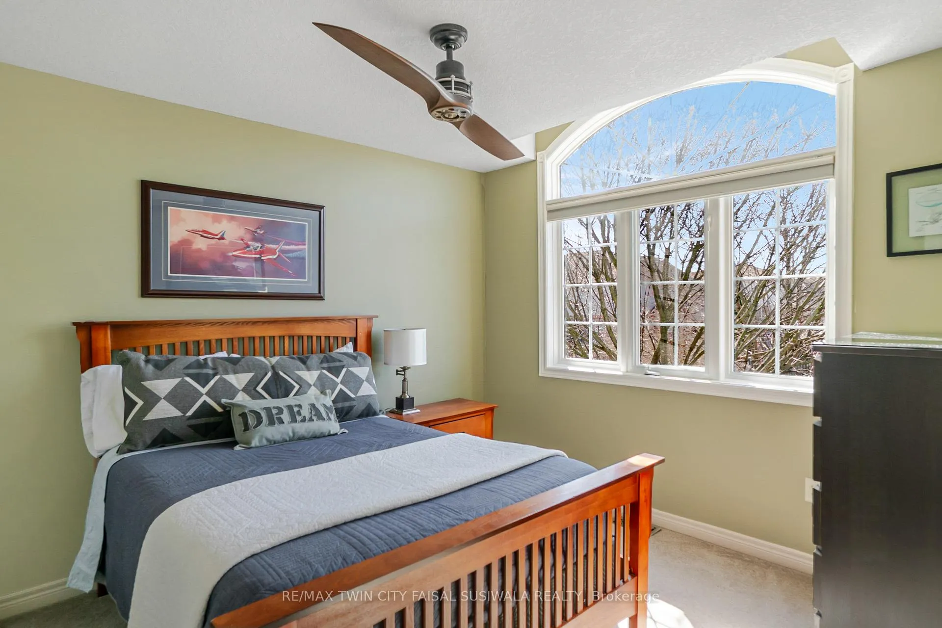 Photo 32 of 184 Sofron Drive, Cambridge — HOMEH
