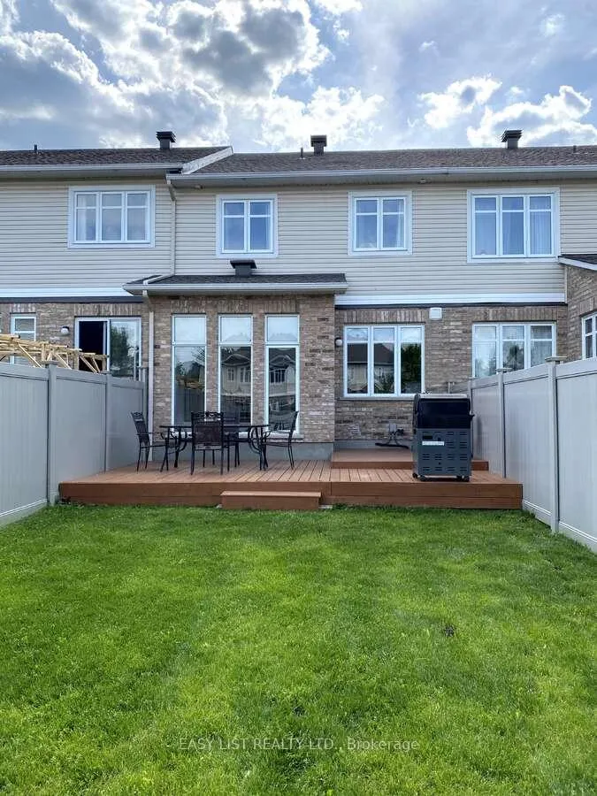 Photo 17 of 171 Gatespark Private, Ottawa, Kanata - Kanata Lakes/Heritage Hills — HOMEH