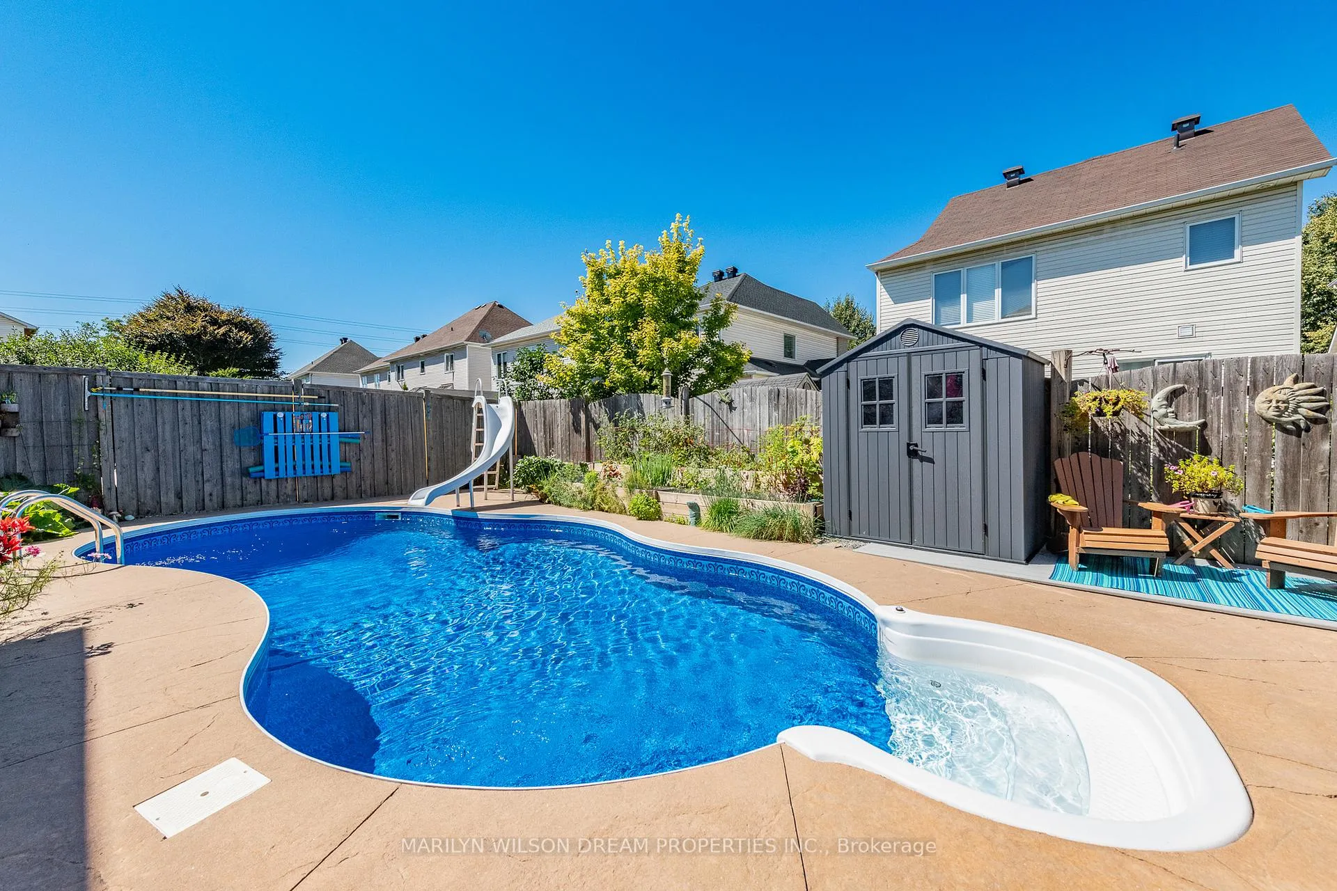 Photo 8 of 12 Greenpointe Drive, Ottawa, Barrhaven - Longfields — HOMEH