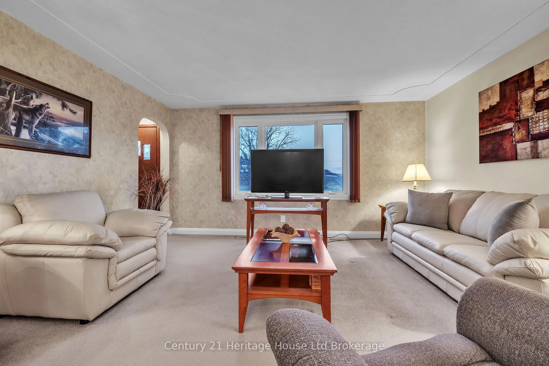 Photo 2 of 3040 Sandhills Road, Wilmot — HOMEH