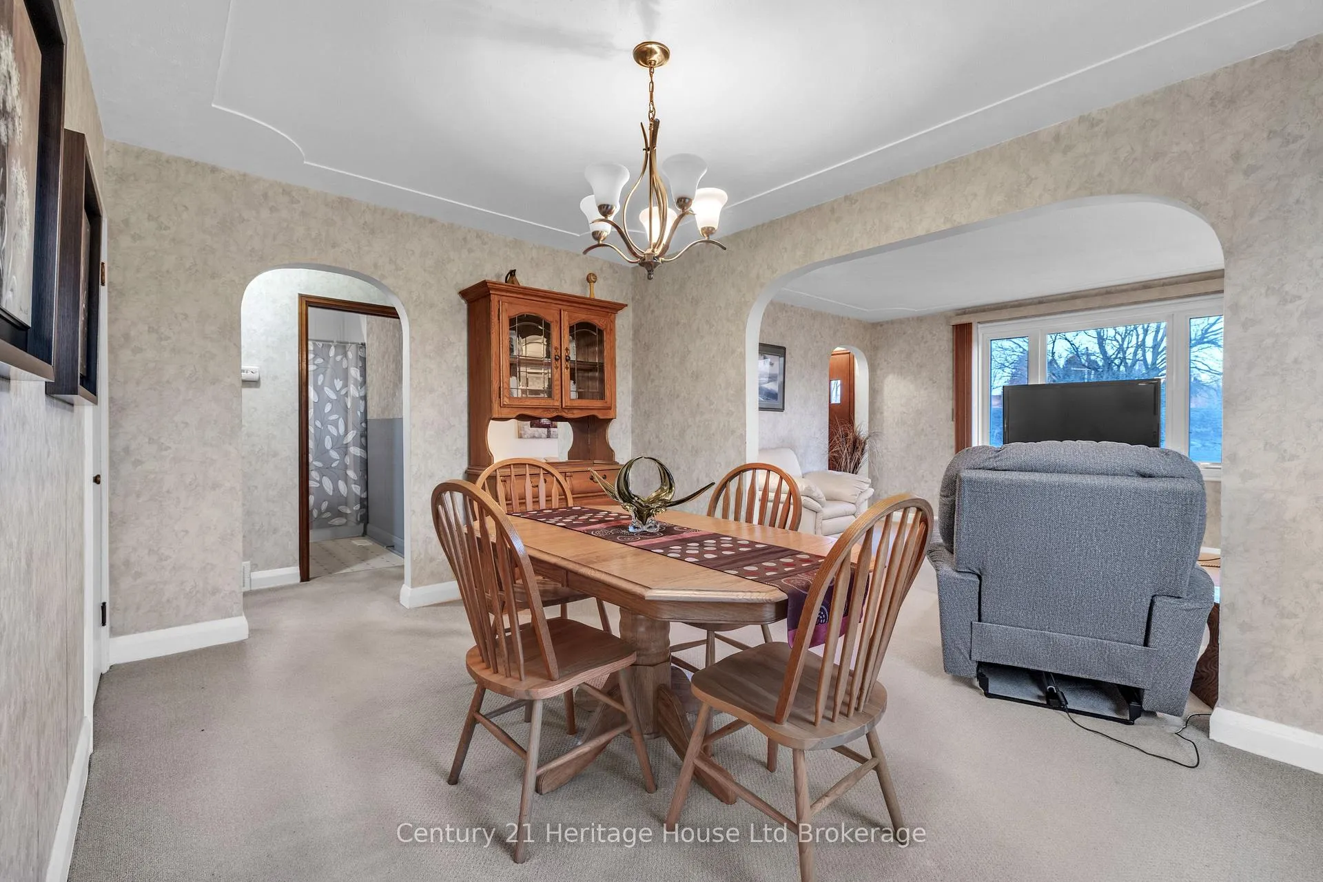 Photo 4 of 3040 Sandhills Road, Wilmot — HOMEH
