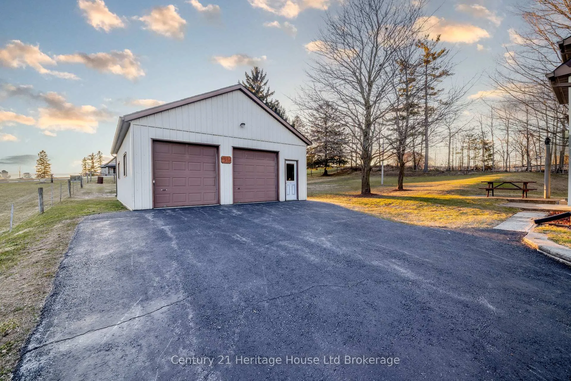 Photo 17 of 3040 Sandhills Road, Wilmot — HOMEH