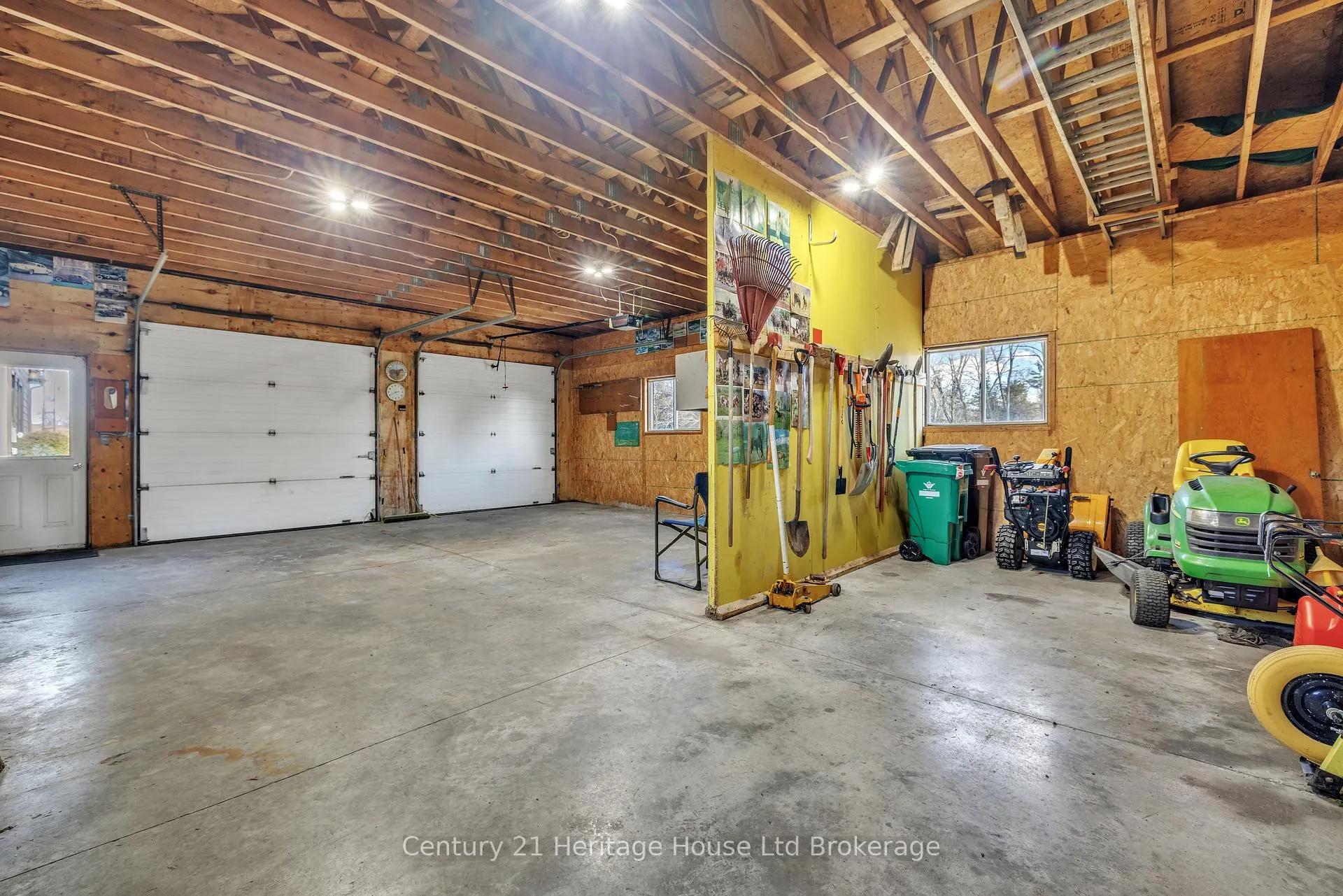 Photo 19 of 3040 Sandhills Road, Wilmot — HOMEH