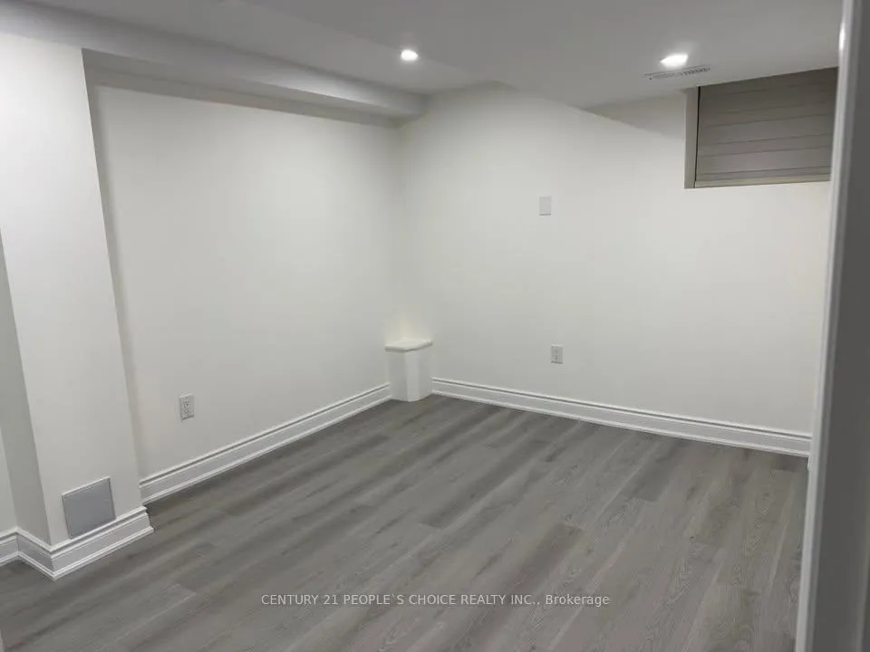 Photo 10 of 56 Florette Place, Brampton, Fletcher's Meadow — HOMEH