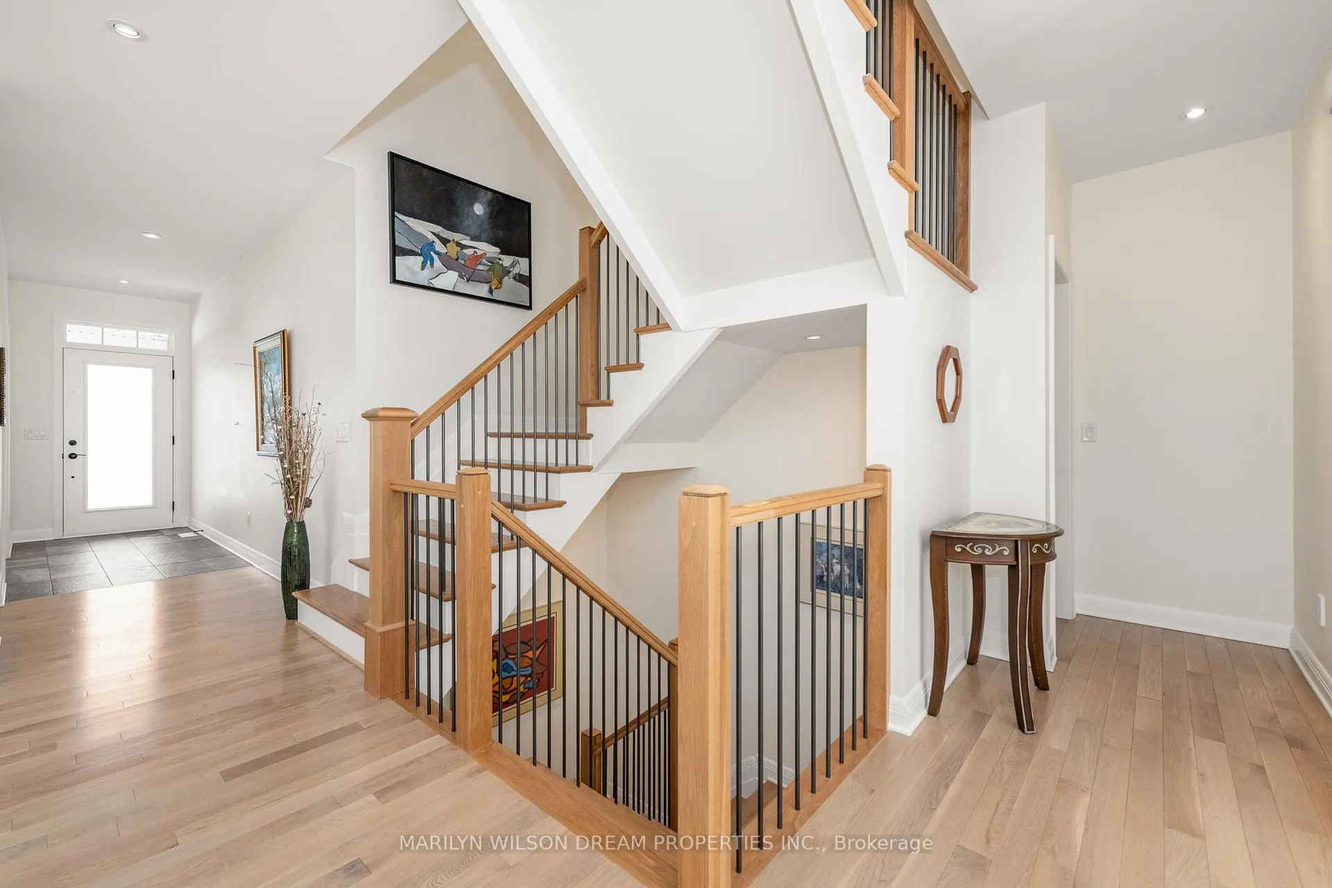 Photo 11 of 189 Avro Circle, Ottawa, CFB Rockcliffe and Area — HOMEH