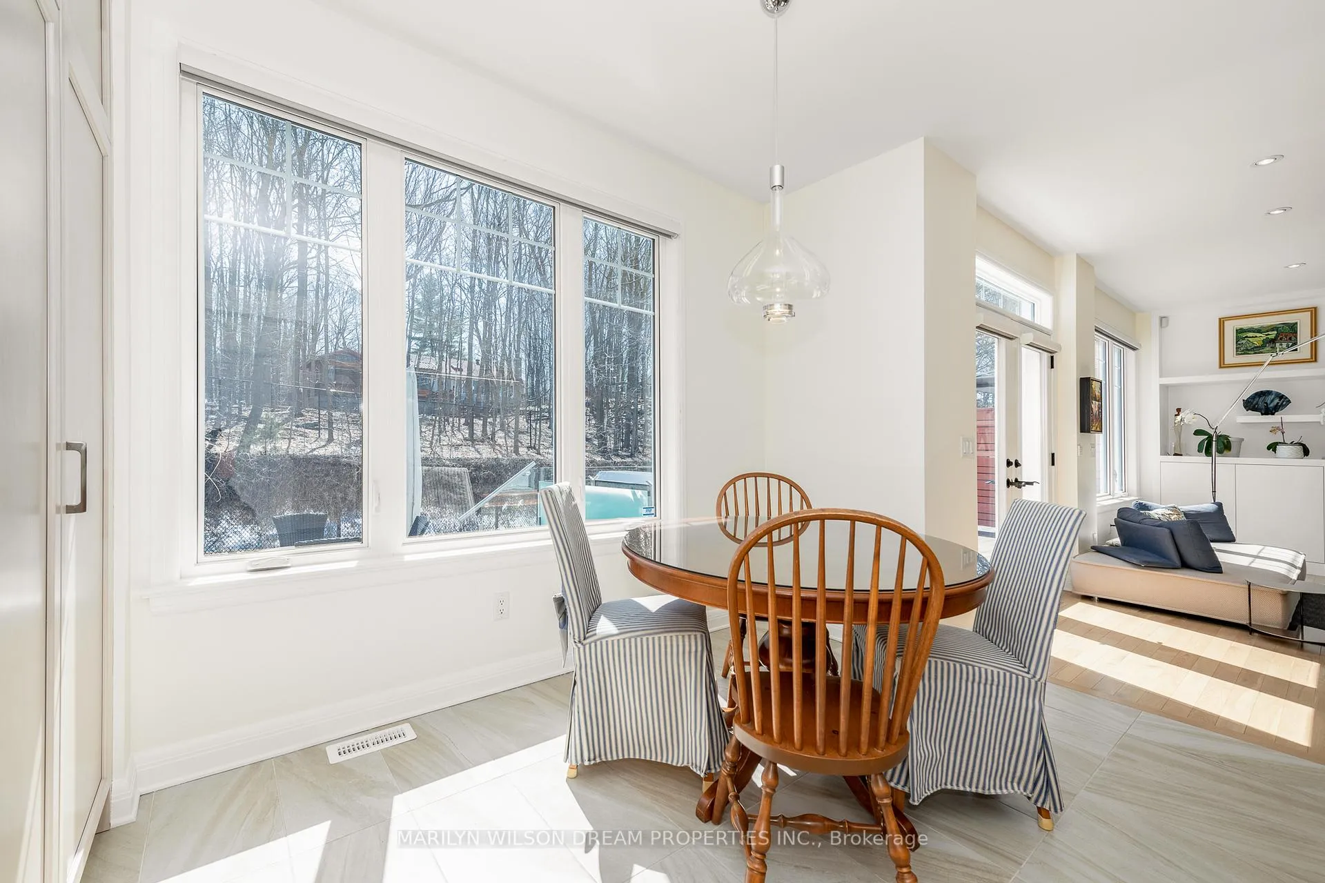 Photo 23 of 189 Avro Circle, Ottawa, CFB Rockcliffe and Area — HOMEH