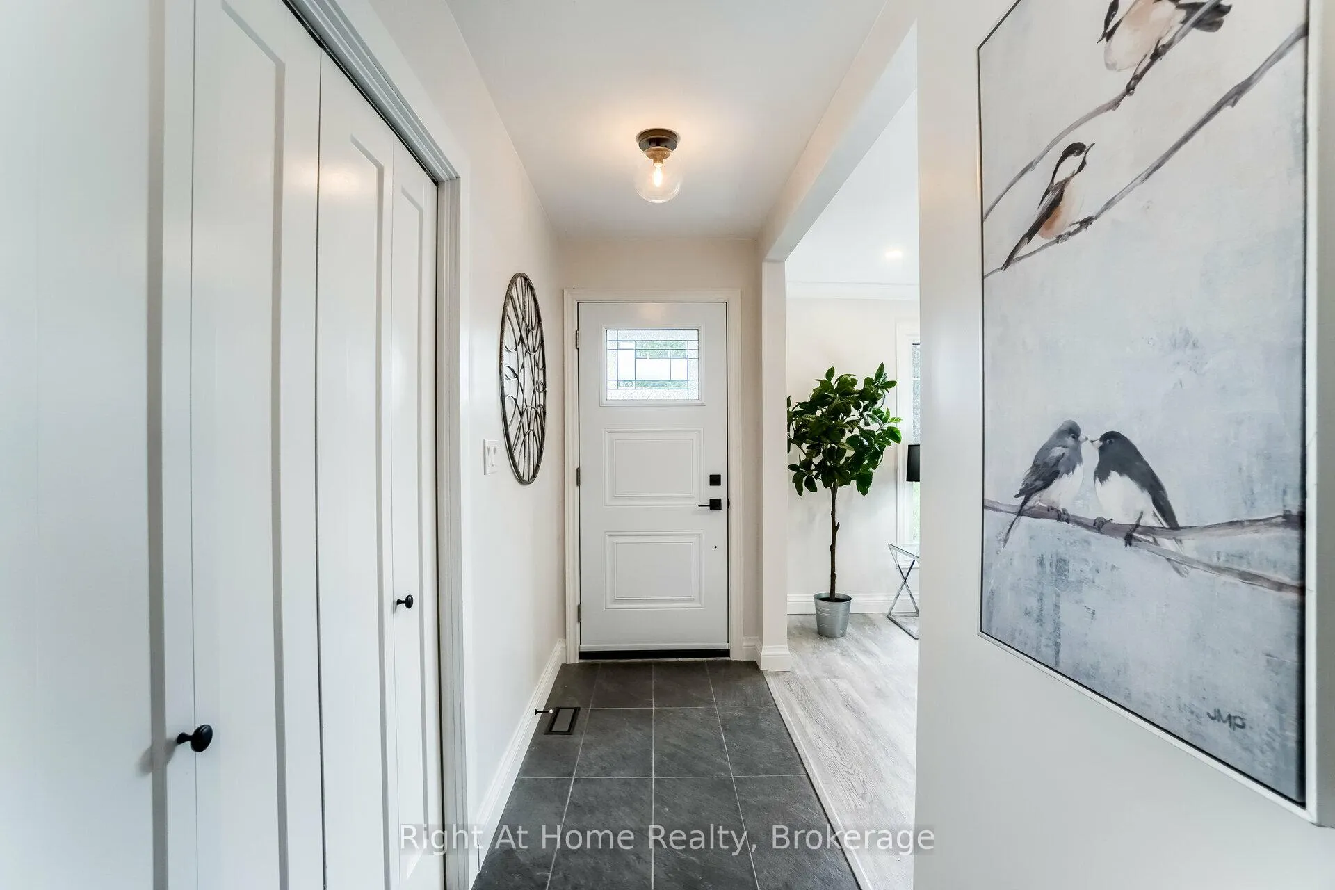 Photo 3 of Unit Upper Level, 69 Heather Road, Hamilton, Corman — HOMEH