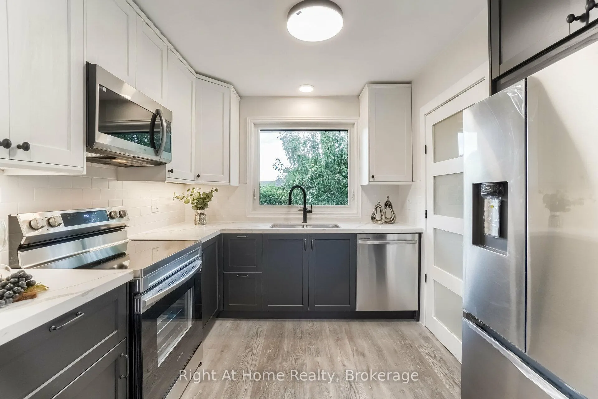 Photo 8 of Unit Upper Level, 69 Heather Road, Hamilton, Corman — HOMEH