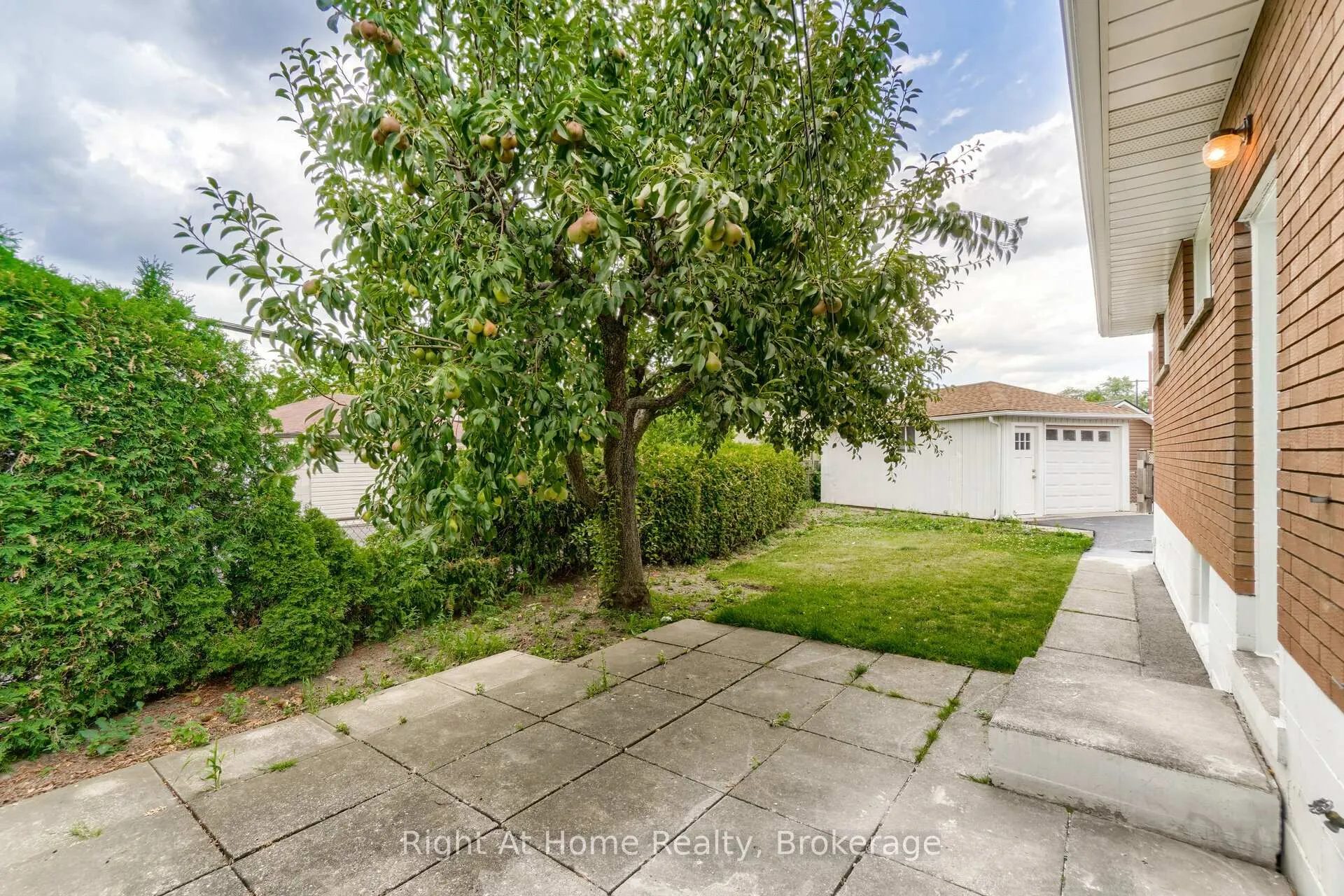 Photo 16 of Unit Upper Level, 69 Heather Road, Hamilton, Corman — HOMEH
