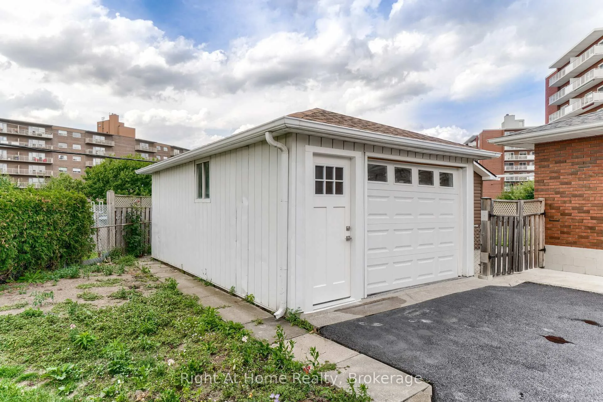 Photo 19 of Unit Upper Level, 69 Heather Road, Hamilton, Corman — HOMEH