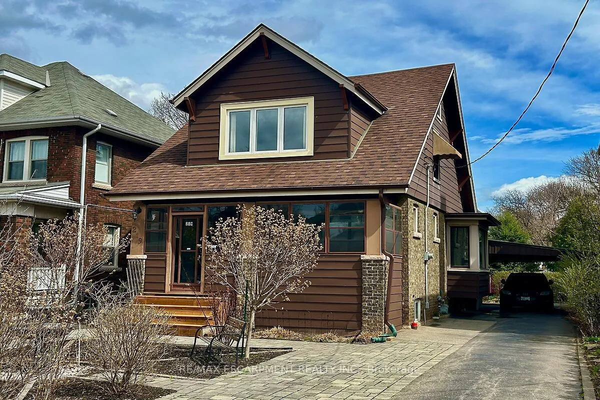 Photo 2 of 219 St. Clair Boulevard, Hamilton, St. Clair — HOMEH