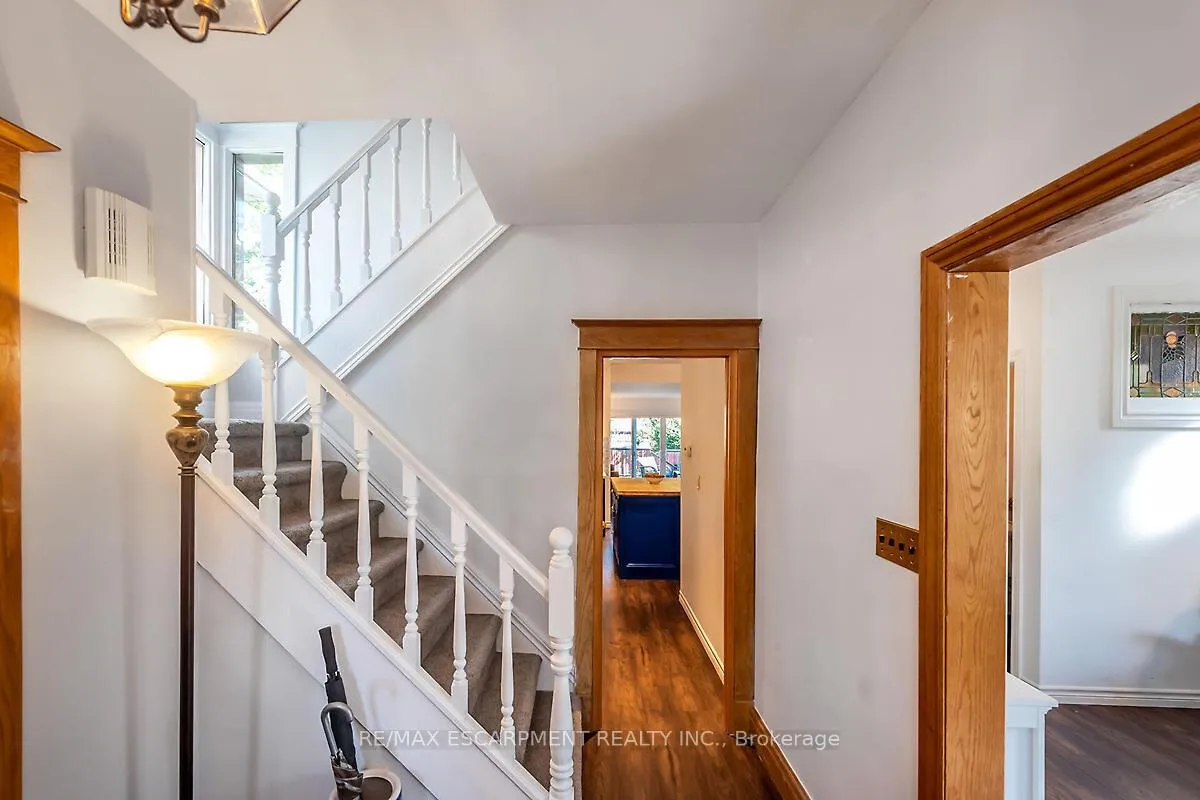 Photo 5 of 219 St. Clair Boulevard, Hamilton, St. Clair — HOMEH