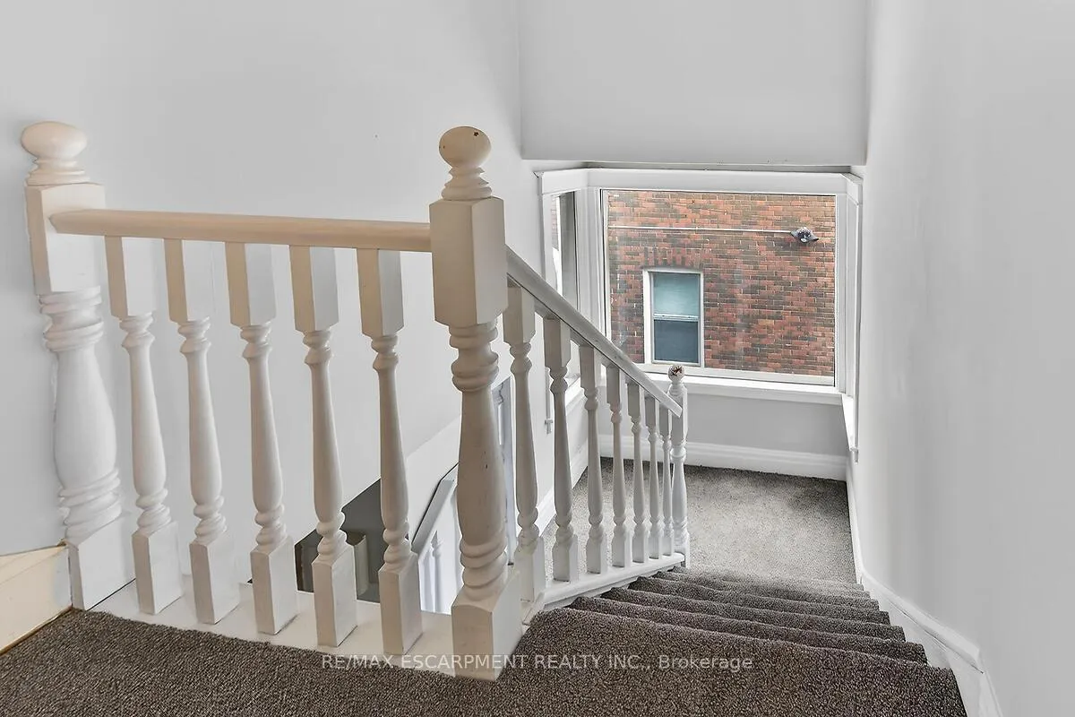 Photo 31 of 219 St. Clair Boulevard, Hamilton, St. Clair — HOMEH