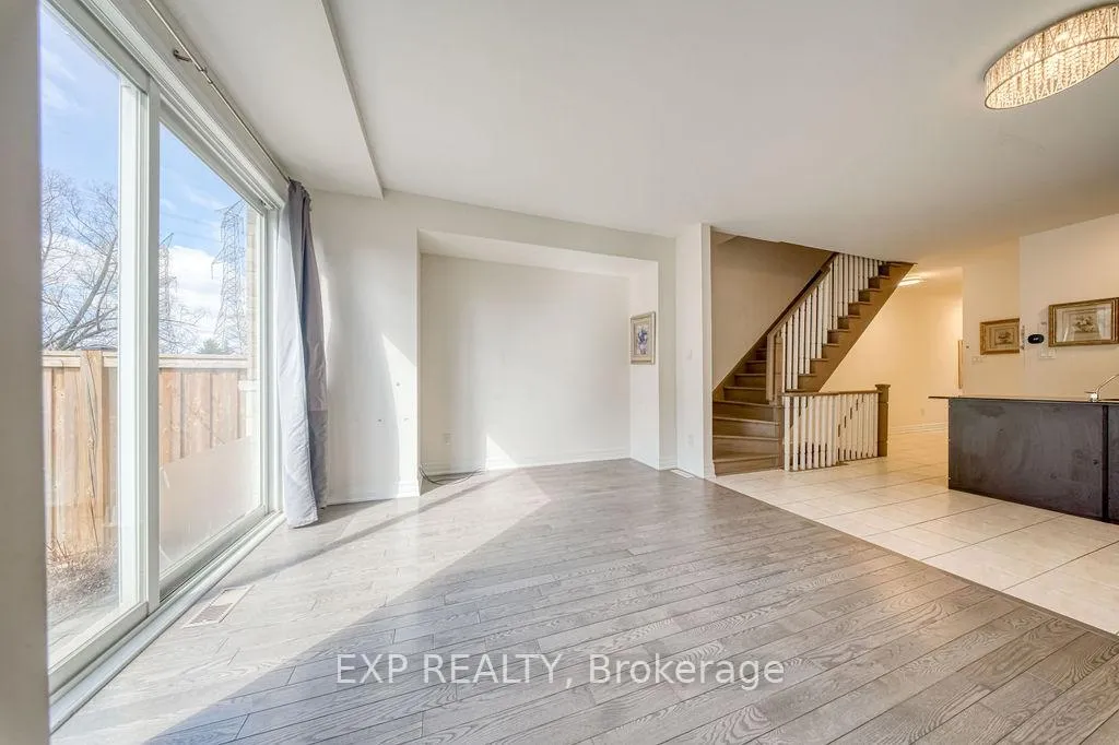 Photo 10 of 33 Karl Williams Lane, Markham, Rouge Fairways — HOMEH