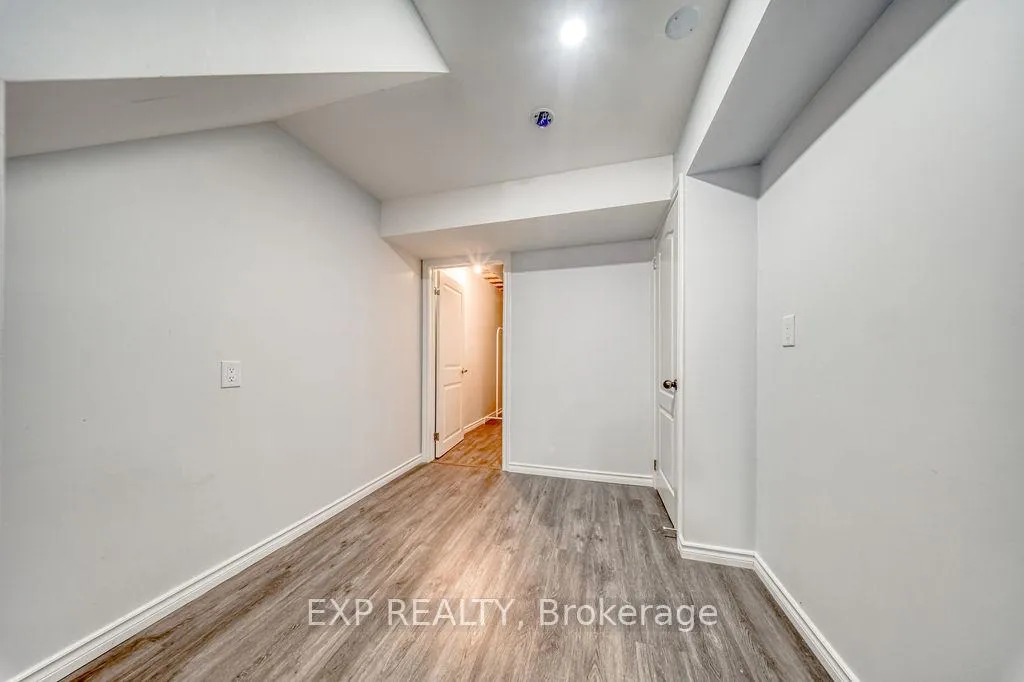 Photo 31 of 33 Karl Williams Lane, Markham, Rouge Fairways — HOMEH