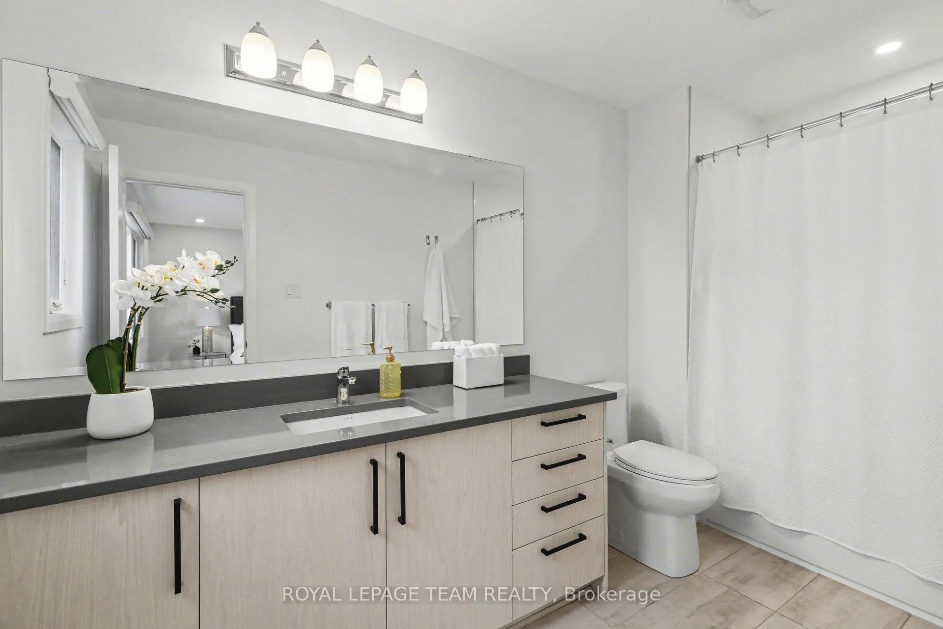 Photo 16 of 338 Establish Avenue, Ottawa, Avalon West — HOMEH