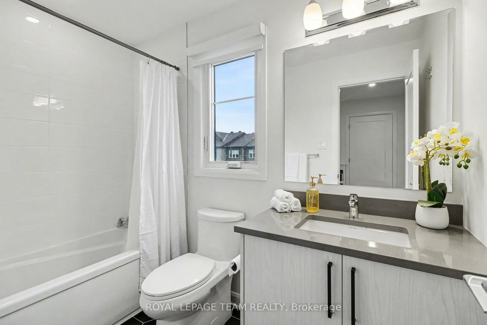 Photo 20 of 338 Establish Avenue, Ottawa, Avalon West — HOMEH