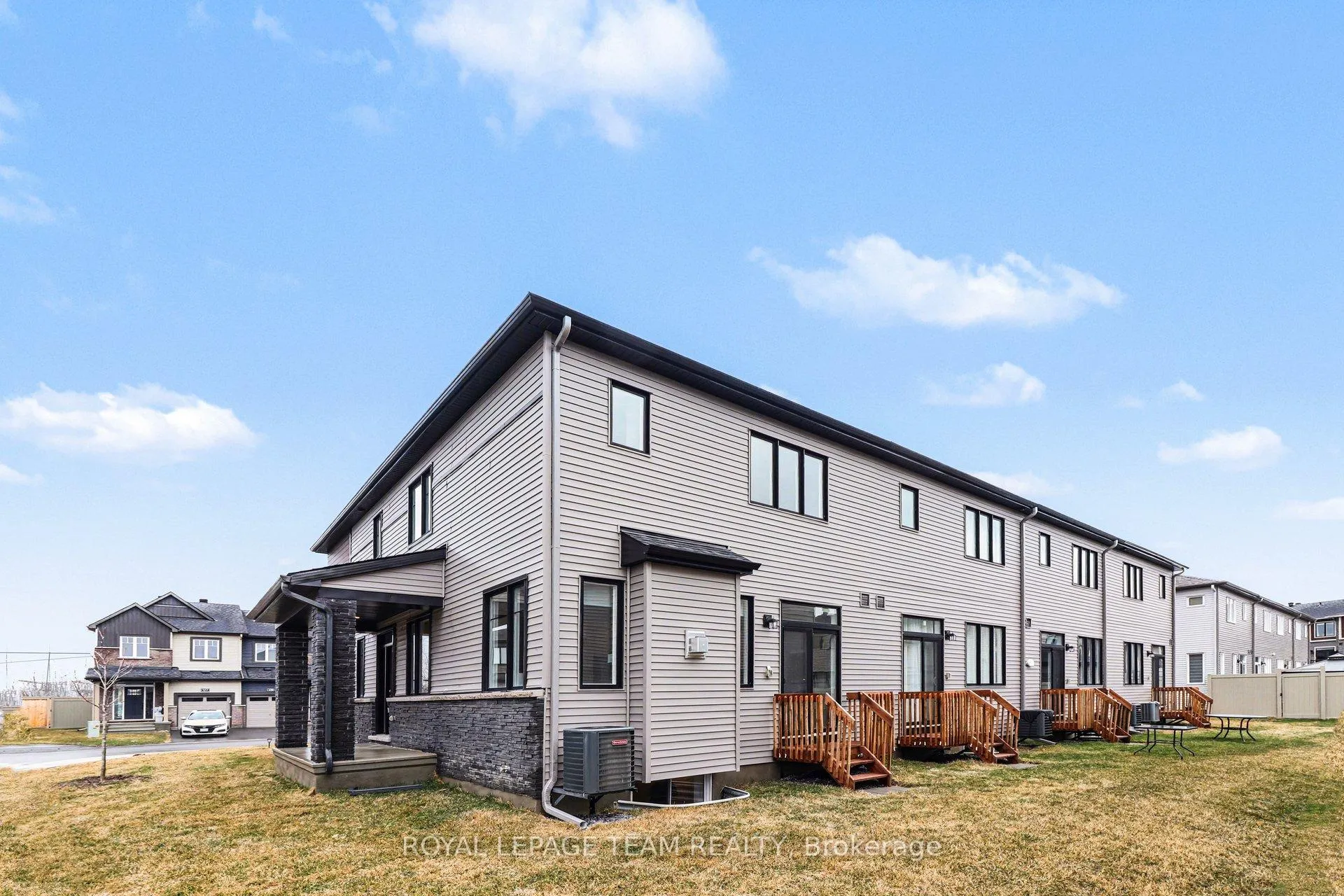 Photo 24 of 338 Establish Avenue, Ottawa, Avalon West — HOMEH