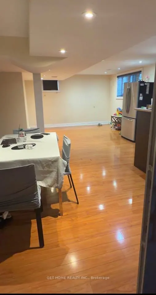 Photo 3 of Unit Lower, 18 Hiking Court, Brampton, Bram West — HOMEH