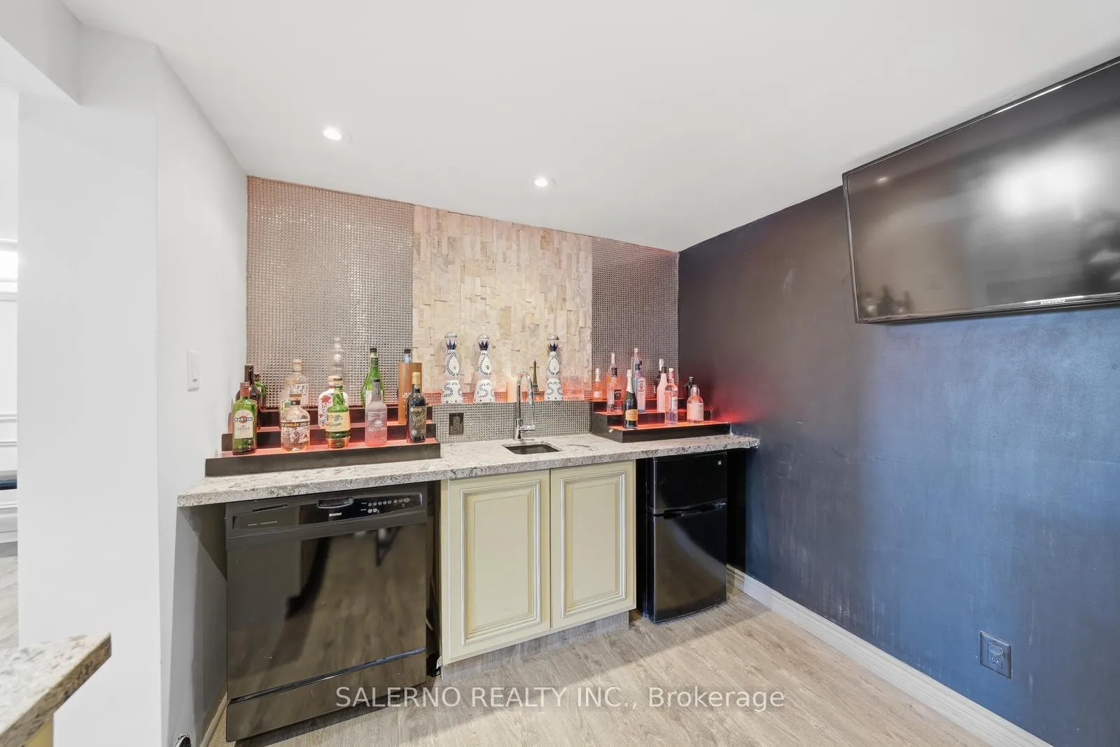 Photo 36 of 115 Ayton Crescent, Vaughan, Islington Woods — HOMEH