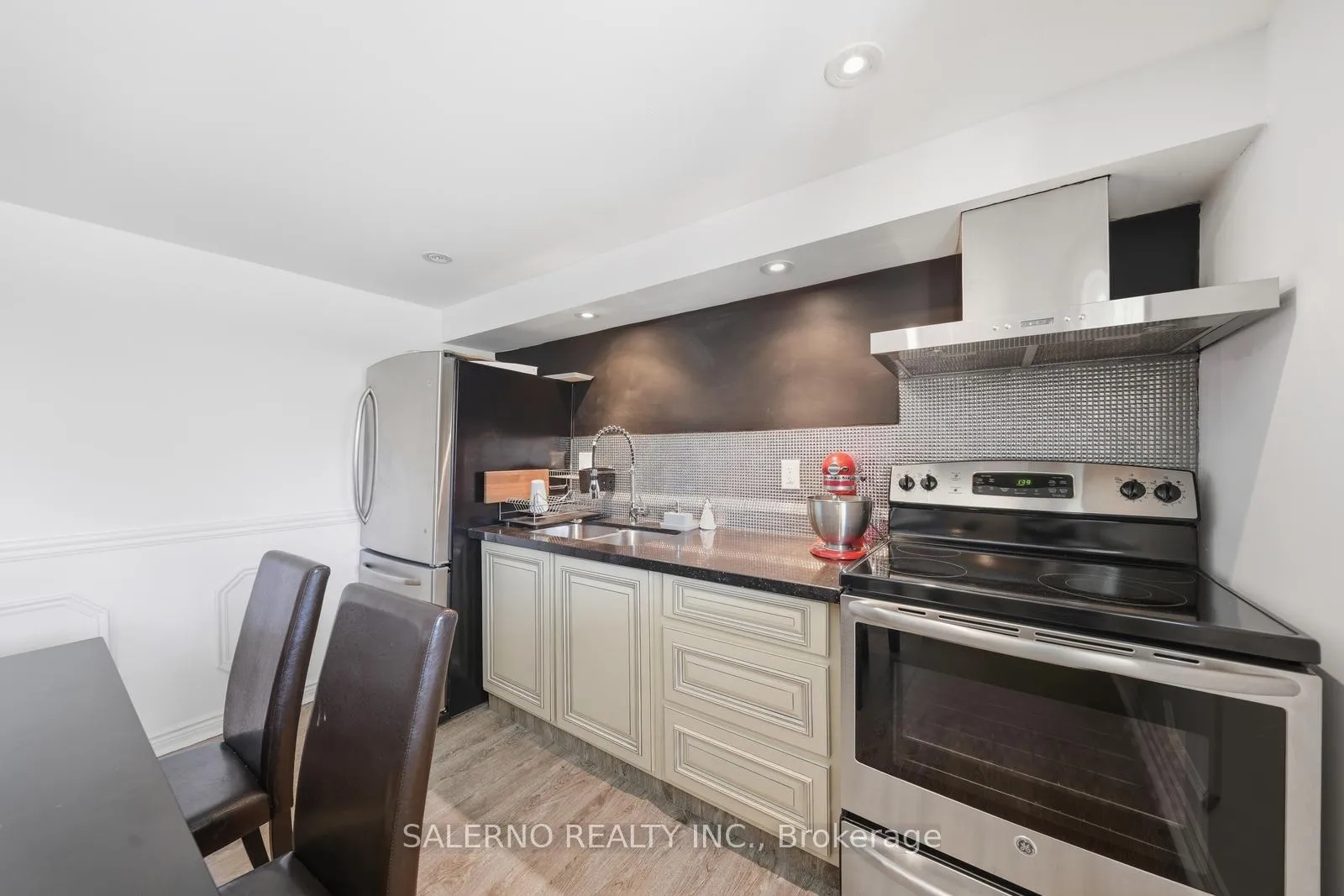 Photo 41 of 115 Ayton Crescent, Vaughan, Islington Woods — HOMEH