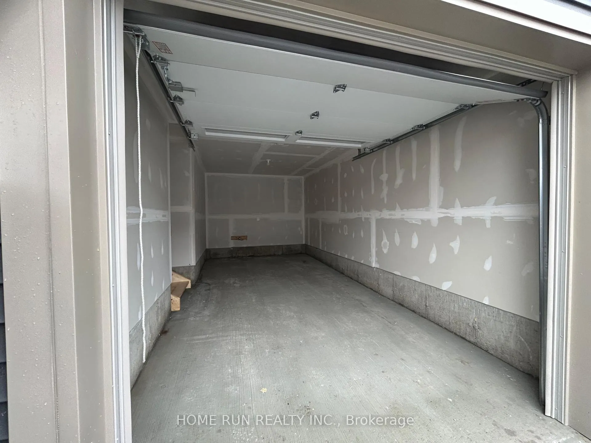 Photo 2 of 378 Bankside Way, Ottawa, Barrhaven - Half Moon Bay — HOMEH