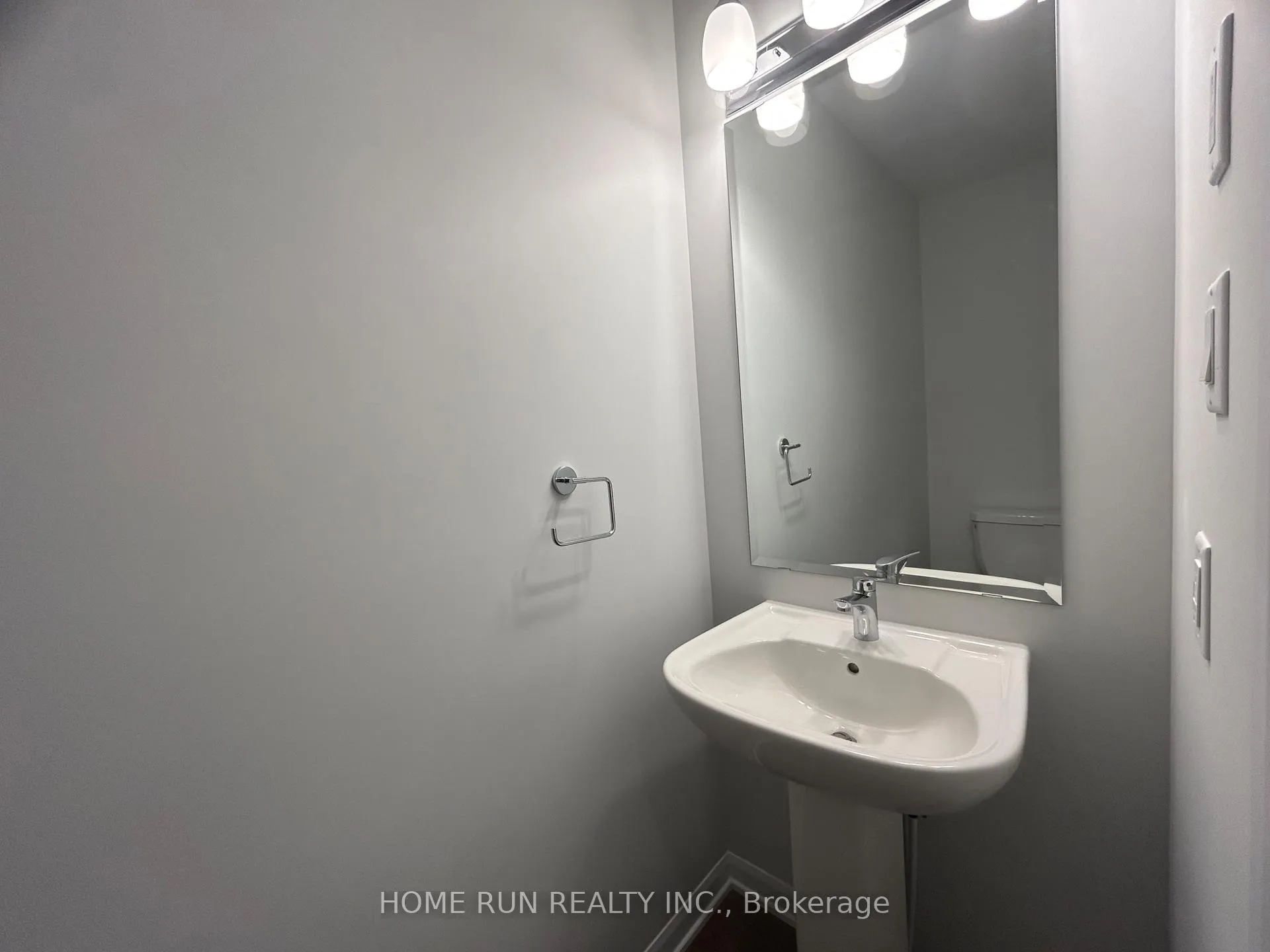 Photo 8 of 378 Bankside Way, Ottawa, Barrhaven - Half Moon Bay — HOMEH
