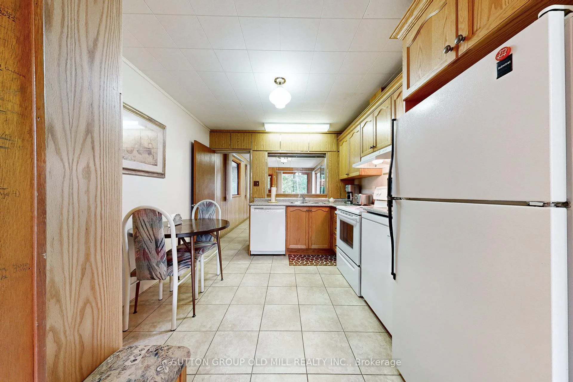 Photo 11 of 42 55th Street S, Wasaga Beach — HOMEH