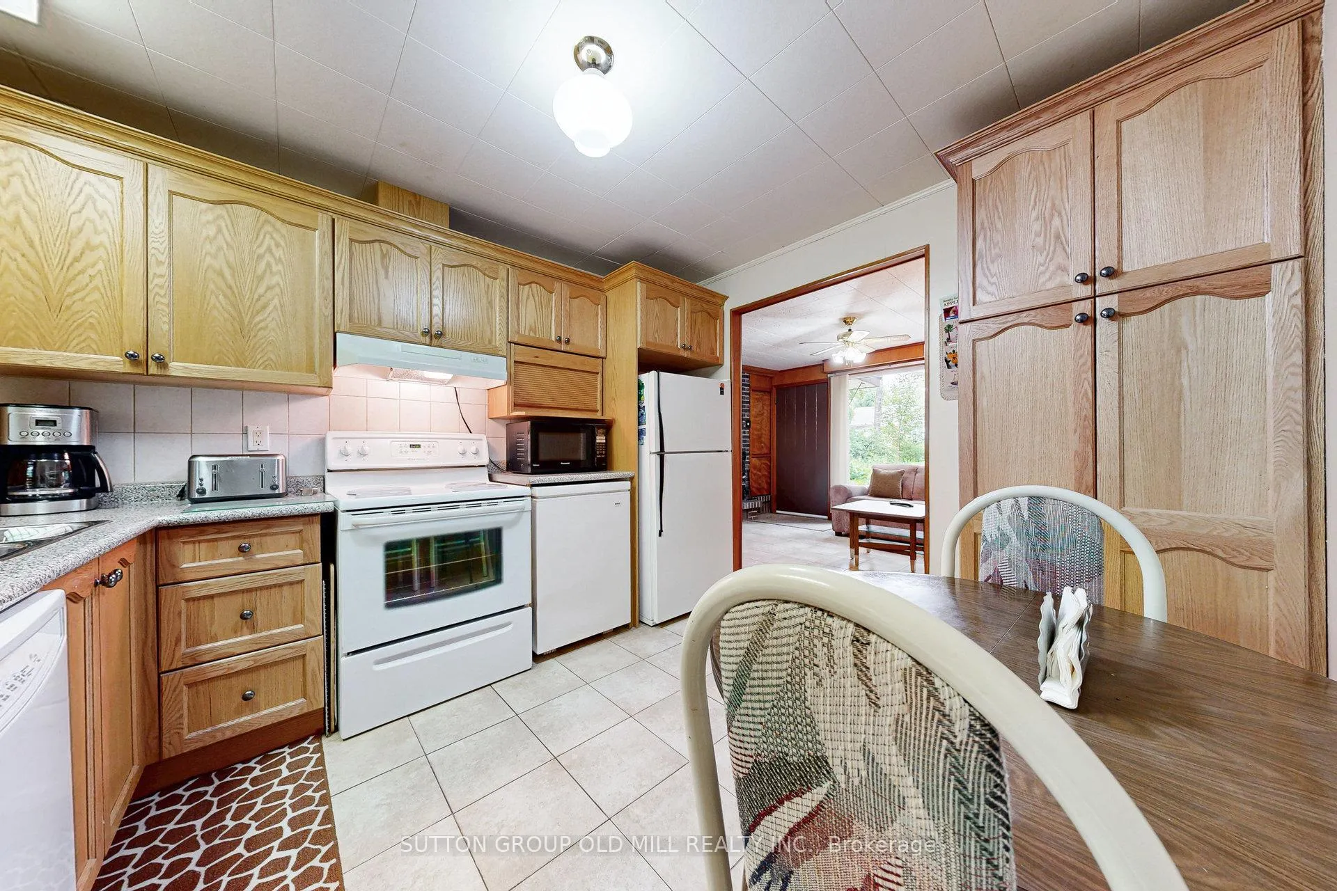 Photo 13 of 42 55th Street S, Wasaga Beach — HOMEH