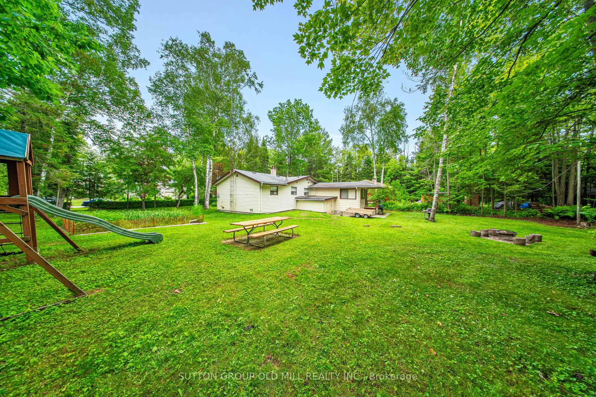 Photo 34 of 42 55th Street S, Wasaga Beach — HOMEH