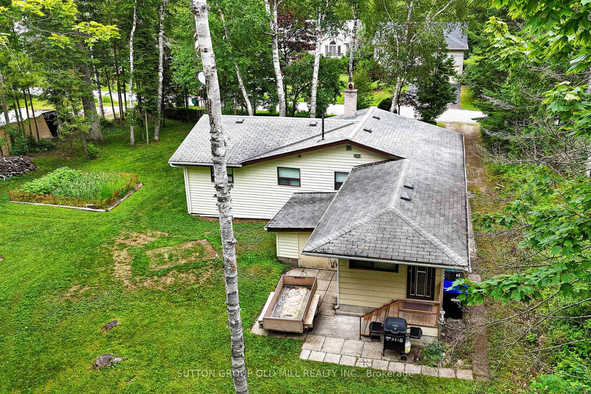 Photo 37 of 42 55th Street S, Wasaga Beach — HOMEH