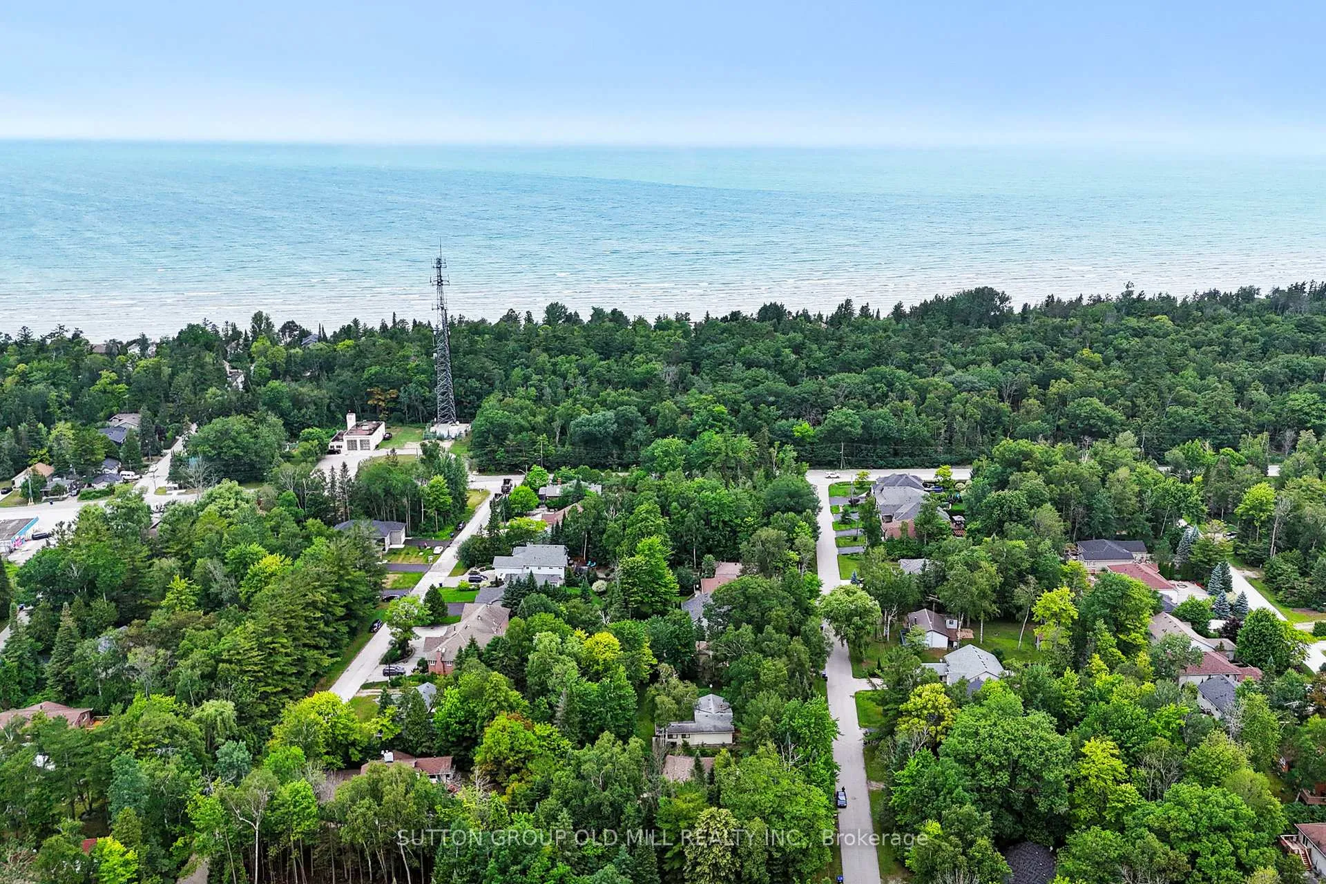 Photo 42 of 42 55th Street S, Wasaga Beach — HOMEH