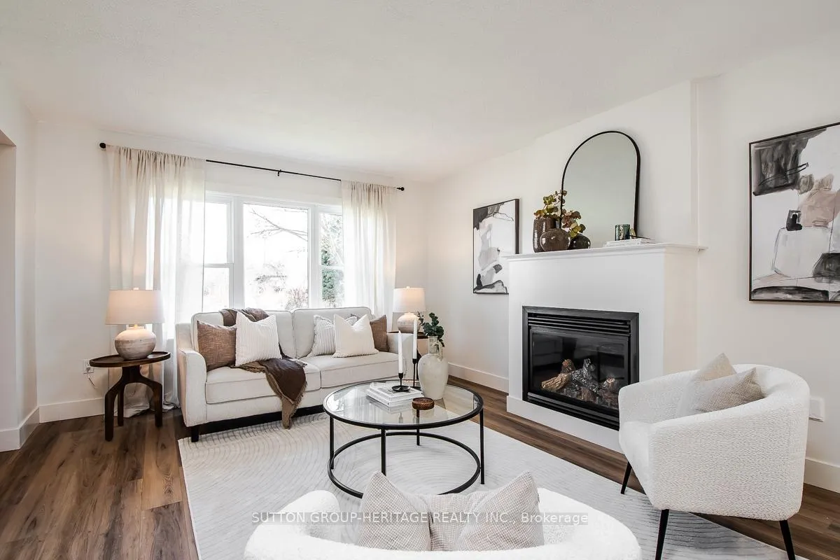 Photo 15 of 202 Willis Avenue, Whitby, Williamsburg — HOMEH