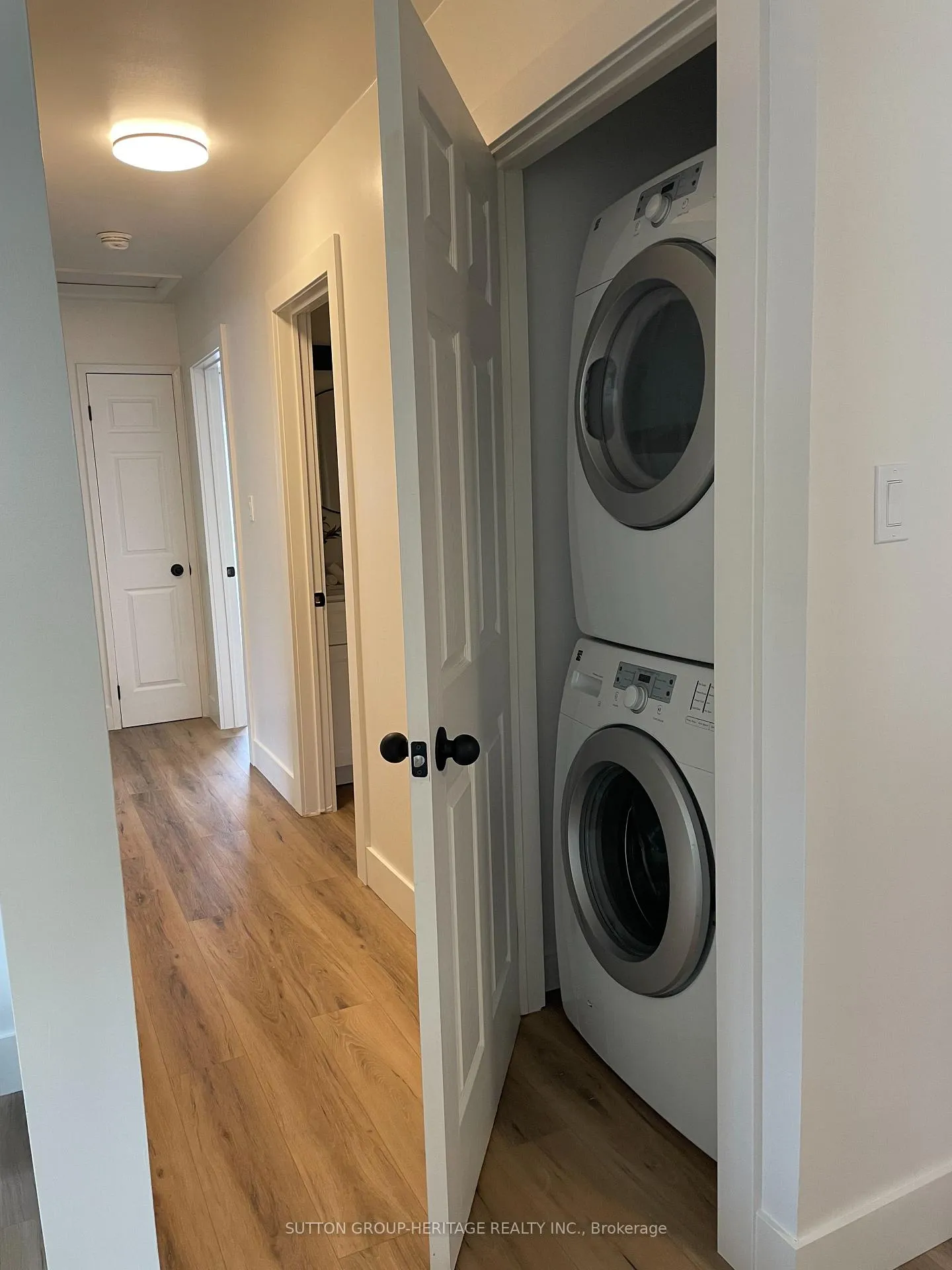 Photo 22 of 202 Willis Avenue, Whitby, Williamsburg — HOMEH