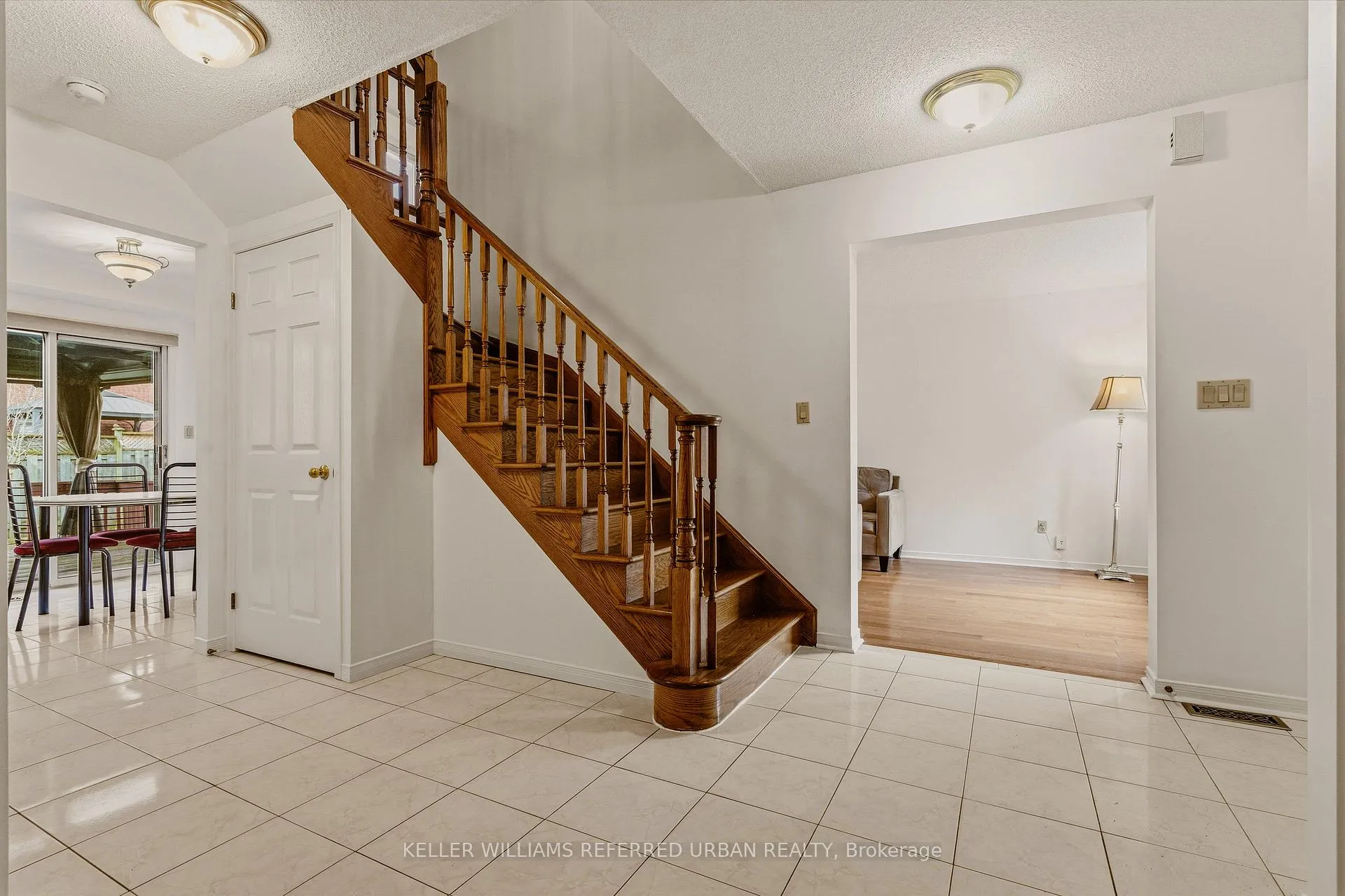 Photo 8 of 90 Lynette Drive, Hamilton, Kirkendall — HOMEH