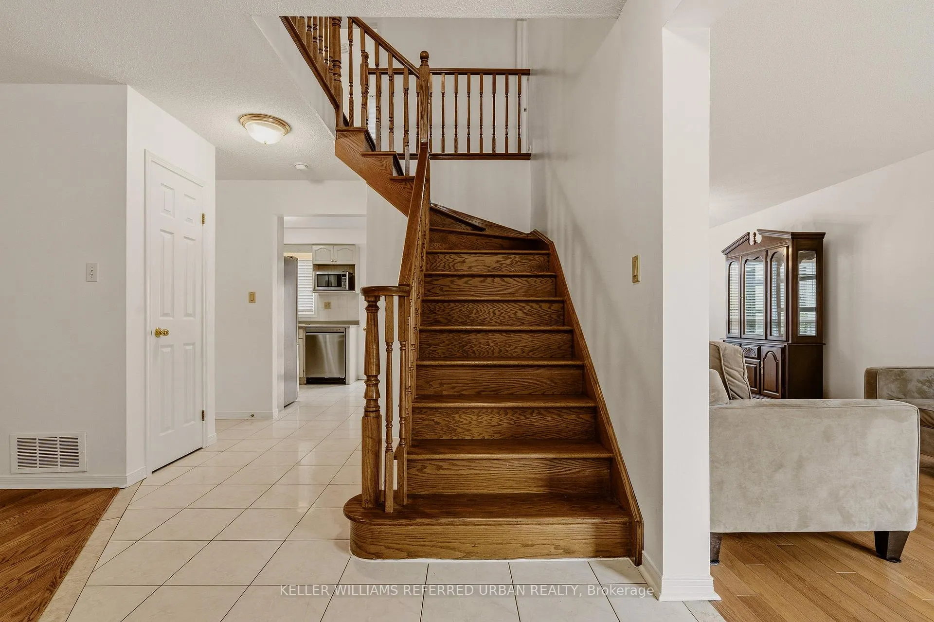 Photo 16 of 90 Lynette Drive, Hamilton, Kirkendall — HOMEH
