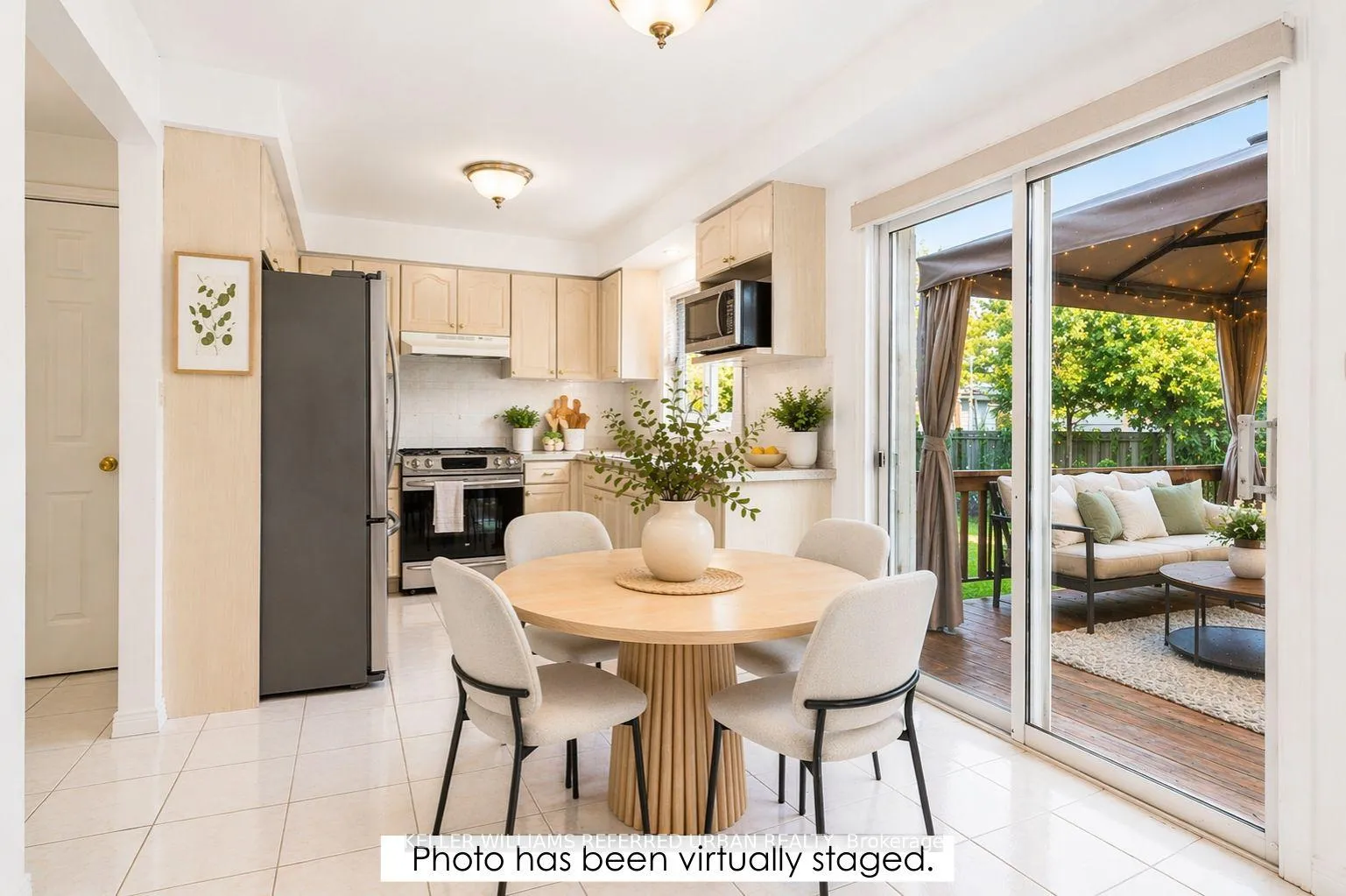 Photo 17 of 90 Lynette Drive, Hamilton, Kirkendall — HOMEH